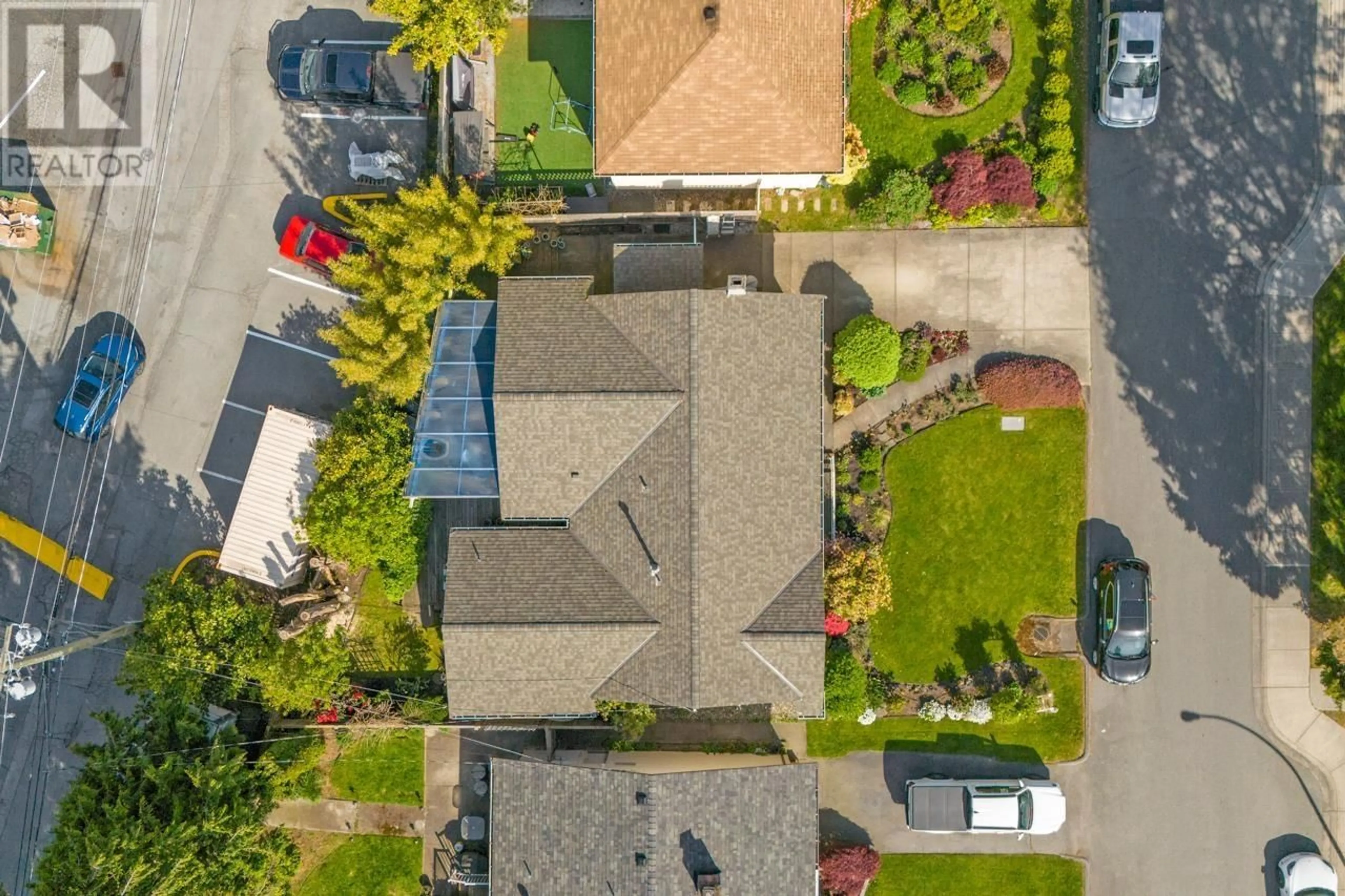 A pic from outside/outdoor area/front of a property/back of a property/a pic from drone, street for 1263 HUNTER ROAD, Delta British Columbia V4L1Y9