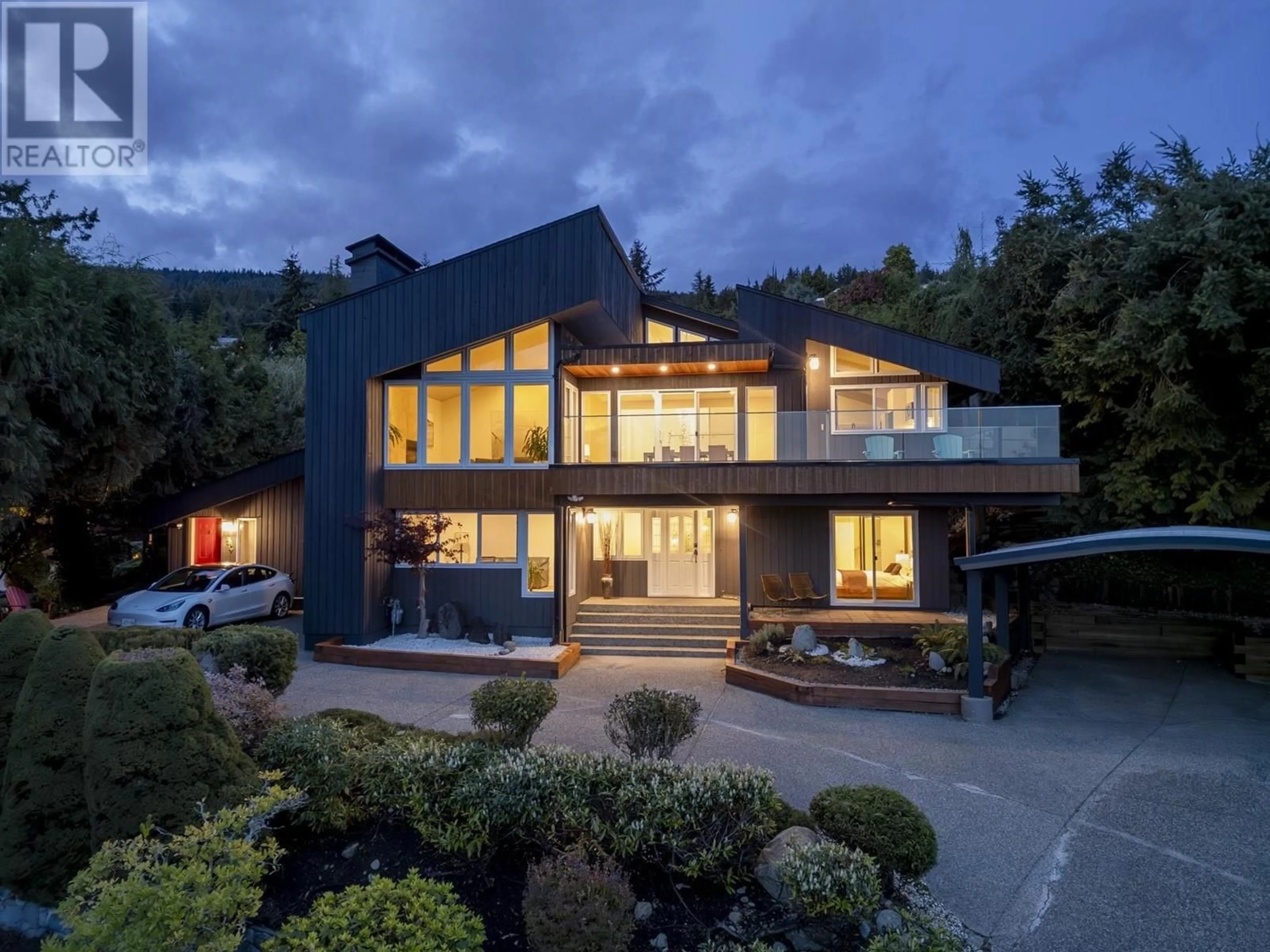 Unknown for 1361 CAMRIDGE ROAD, West Vancouver British Columbia V7S2M7