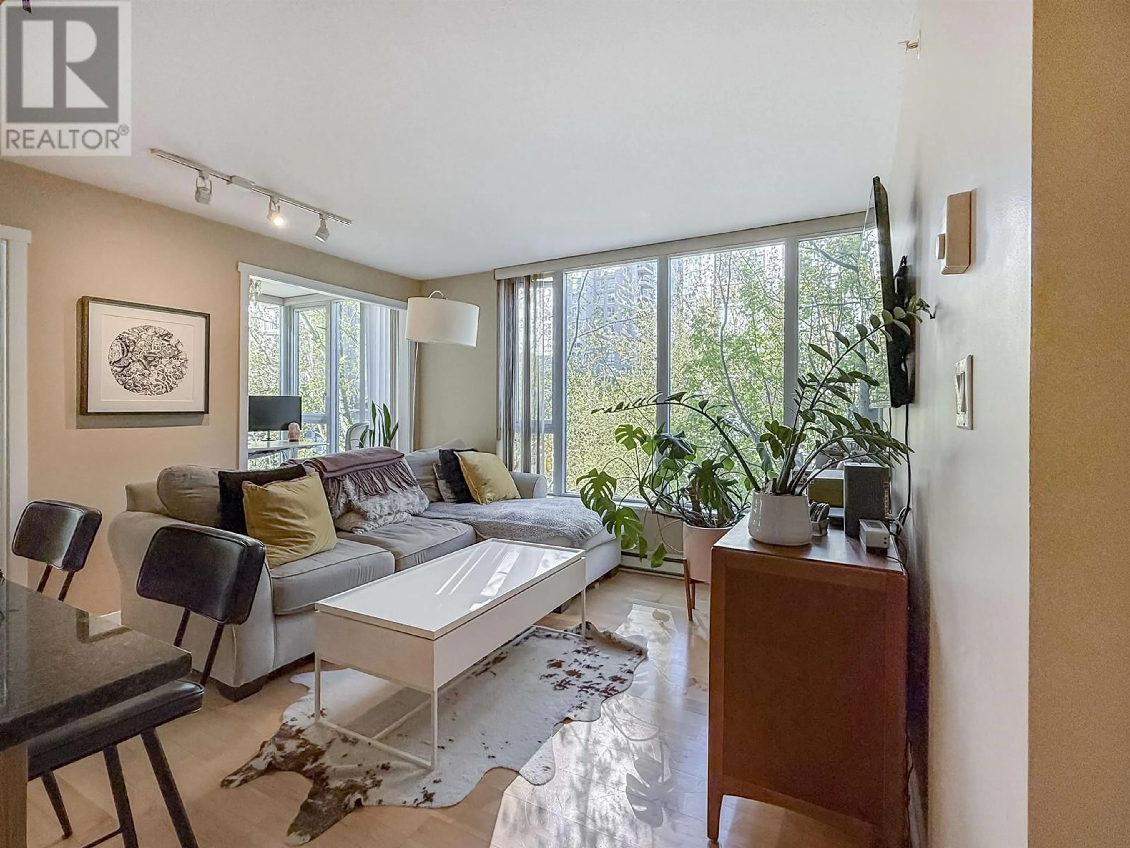 Living room with furniture, unknown for 302 - 1010 RICHARDS STREET, Vancouver British Columbia V6B1G2