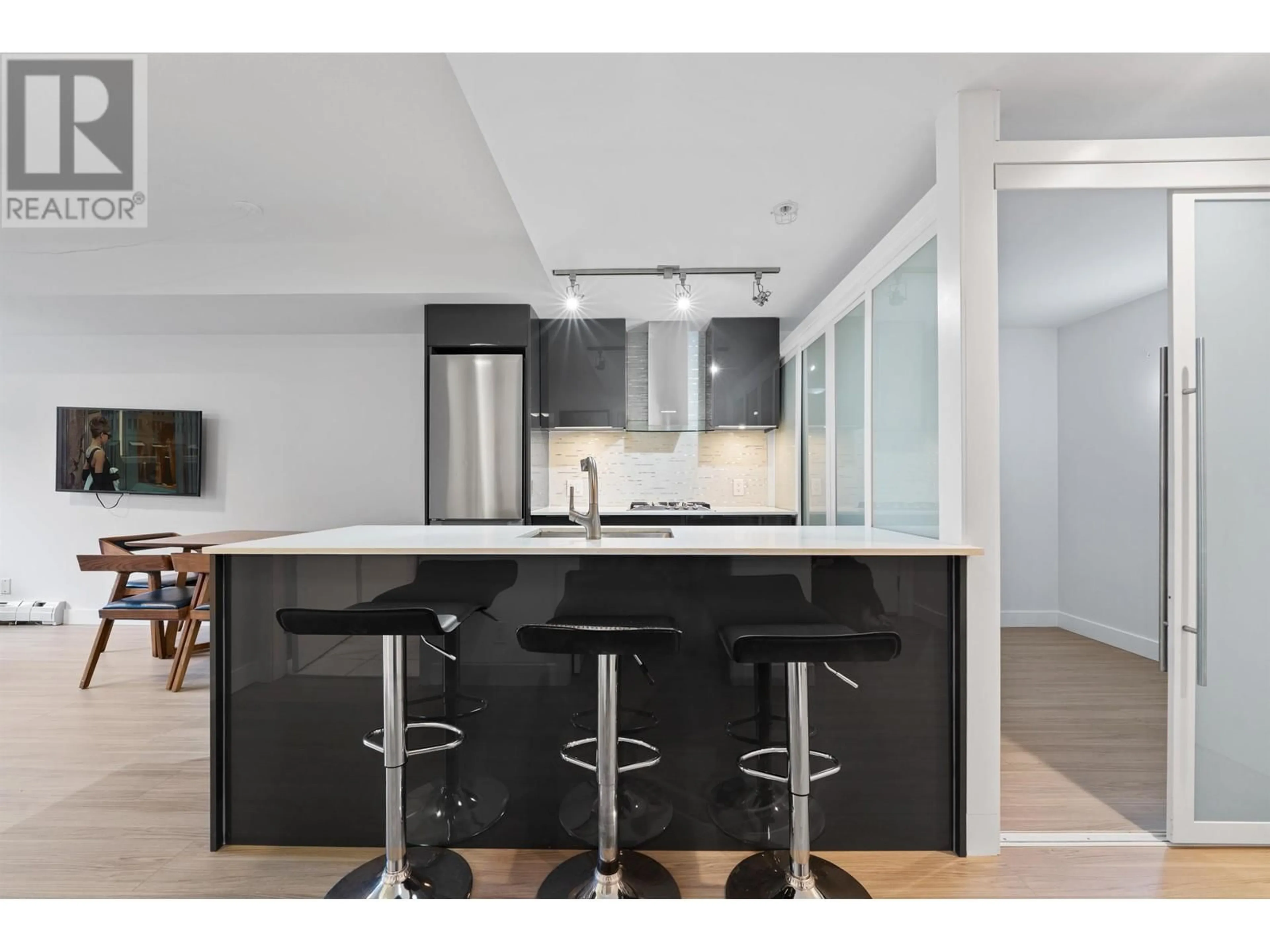 Open concept kitchen, unknown for 404 - 1283 HOWE STREET, Vancouver British Columbia V6Z0E3