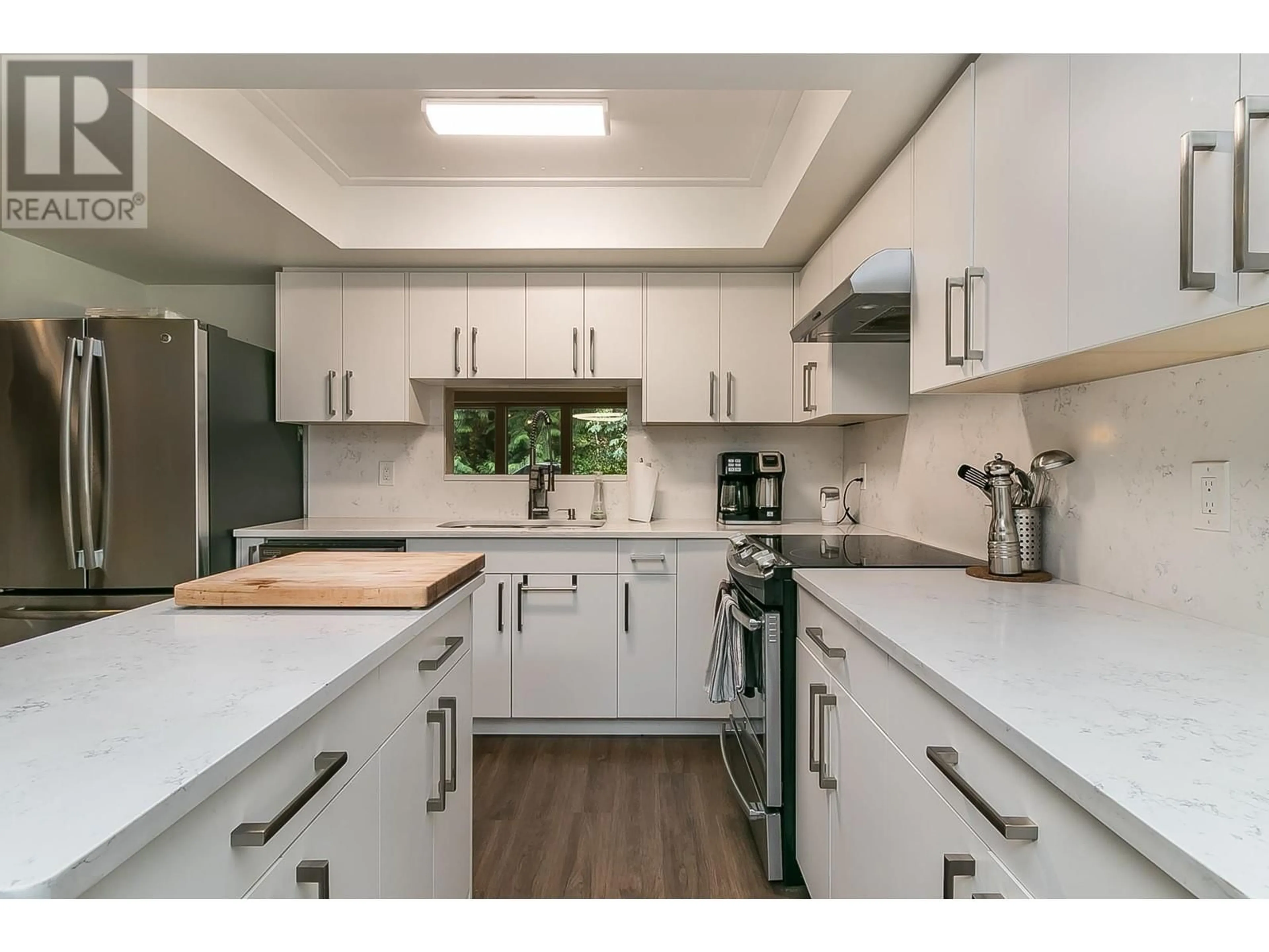 Open concept kitchen, unknown for 8204 FOREST GROVE DRIVE, Burnaby British Columbia V5A4G9