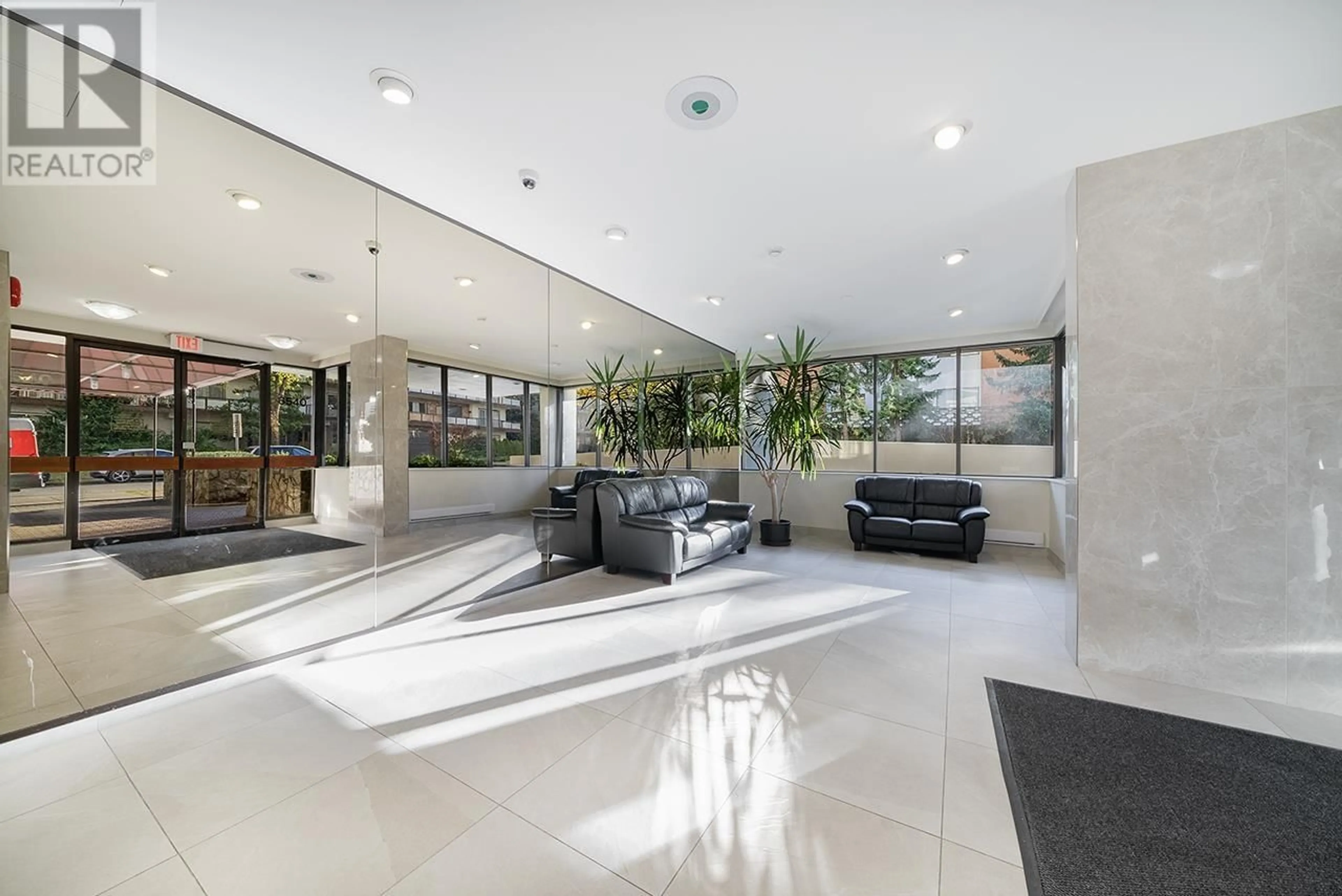 Lobby for 1403 - 6540 BURLINGTON AVENUE, Burnaby British Columbia V5H4G3