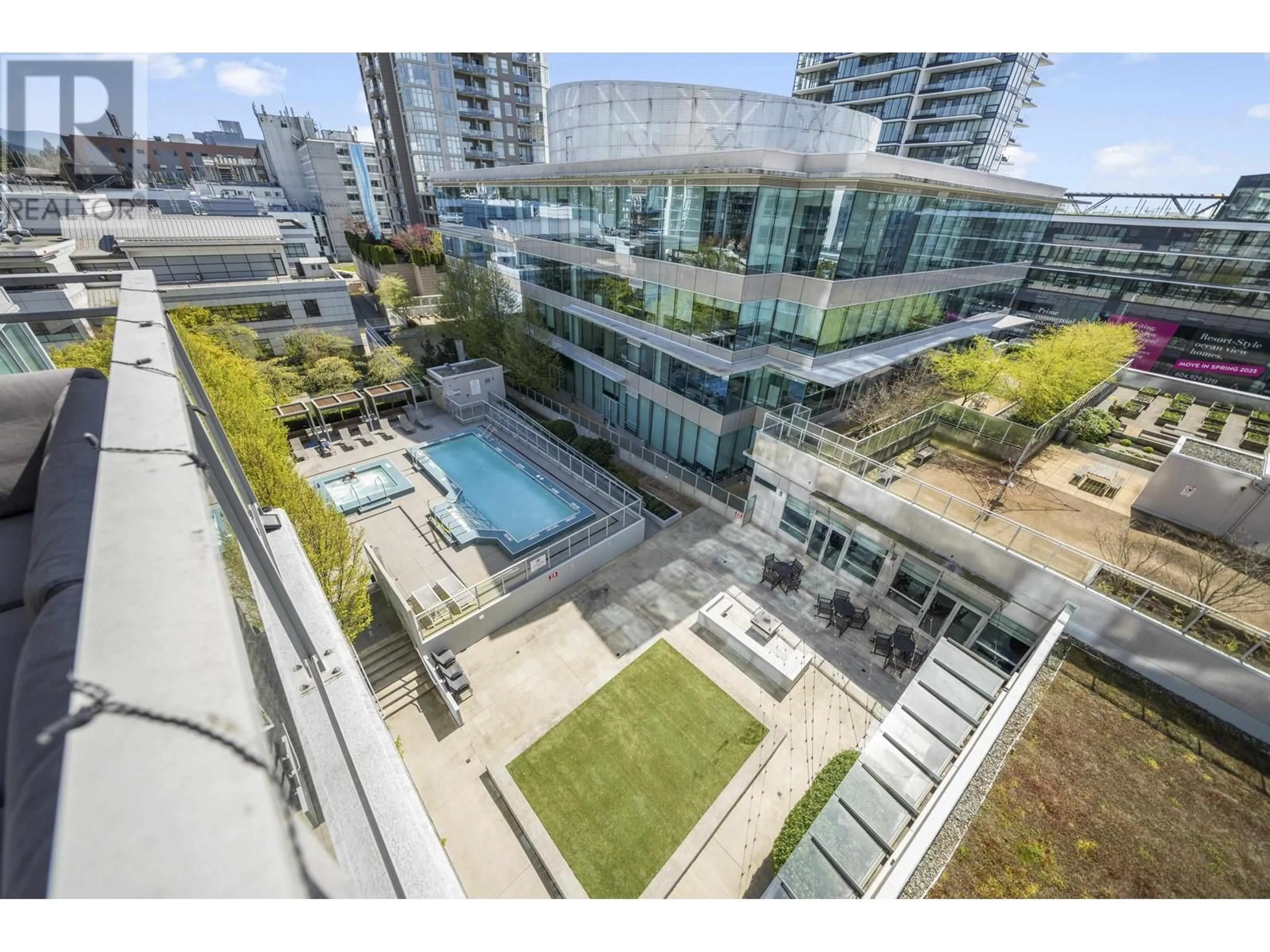 A pic from outside/outdoor area/front of a property/back of a property/a pic from drone, city buildings view from balcony for 703 - 125 14TH STREET, North Vancouver British Columbia V7L0E6