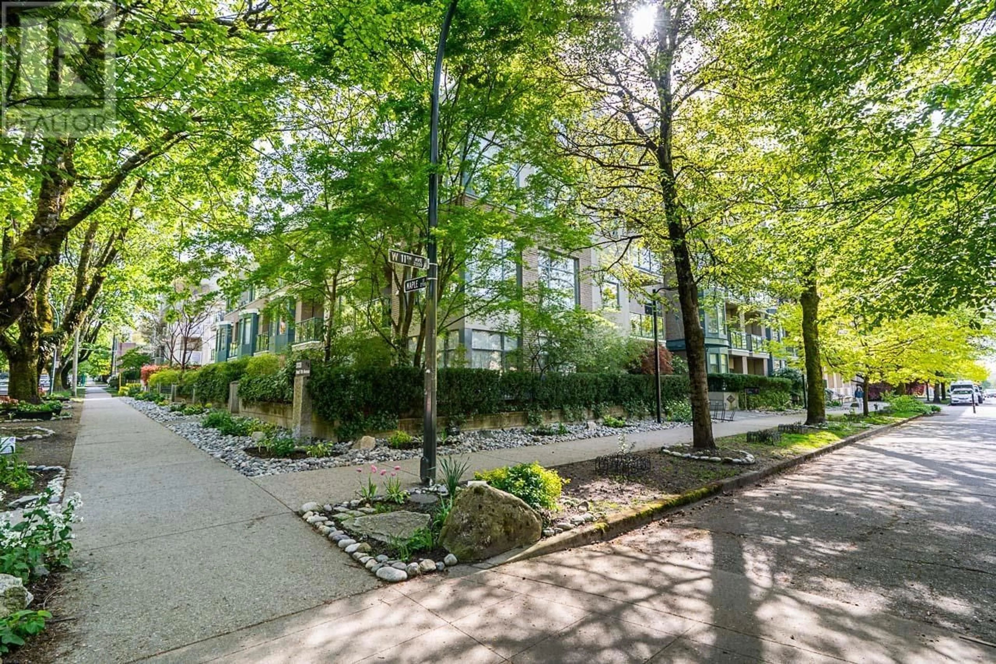 Patio, street for 407 - 2028 11TH AVENUE, Vancouver British Columbia V6J2C9