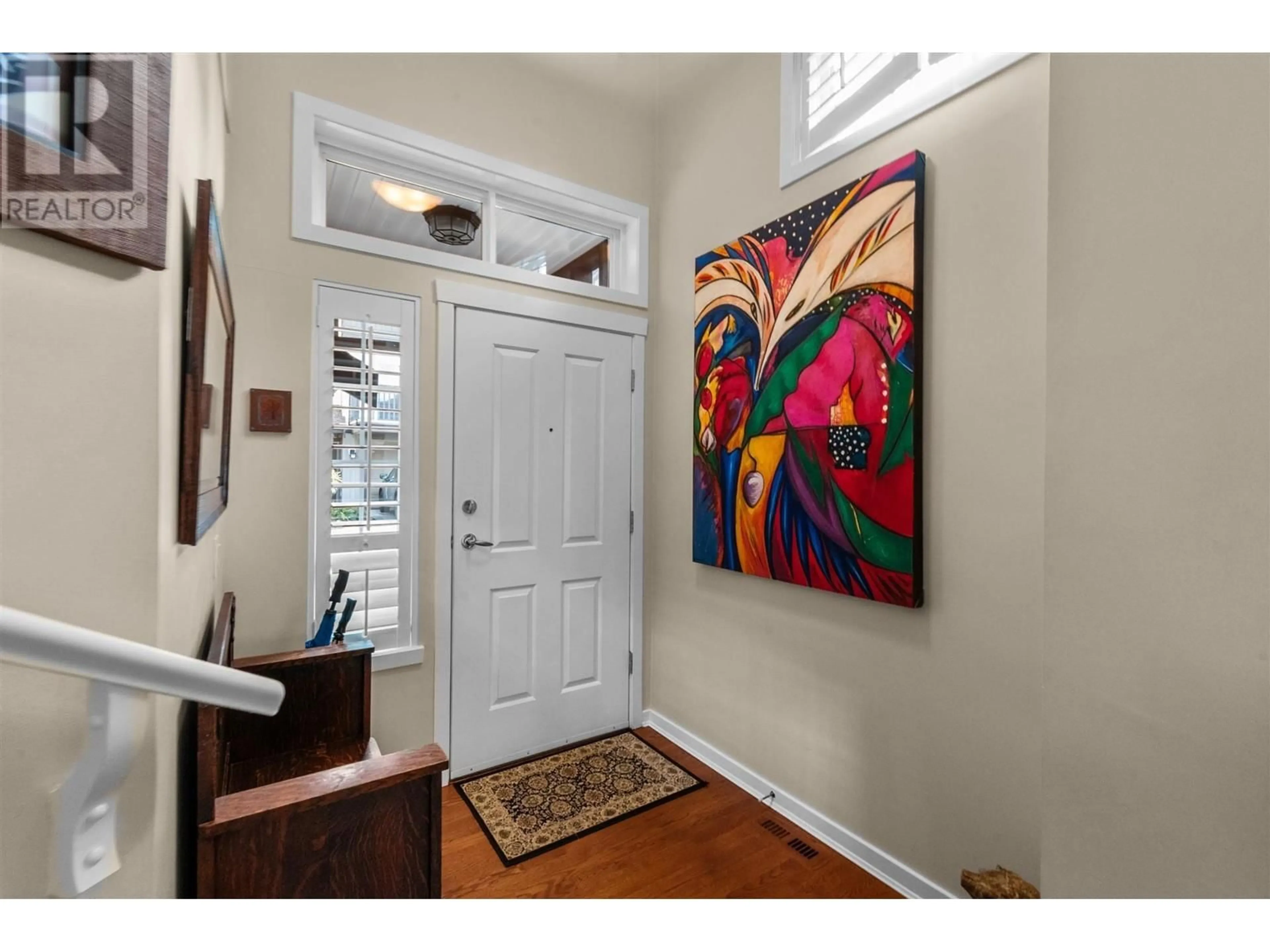 Indoor entryway for 70 - 2200 PANORAMA DRIVE, Port Moody British Columbia V3H5M2