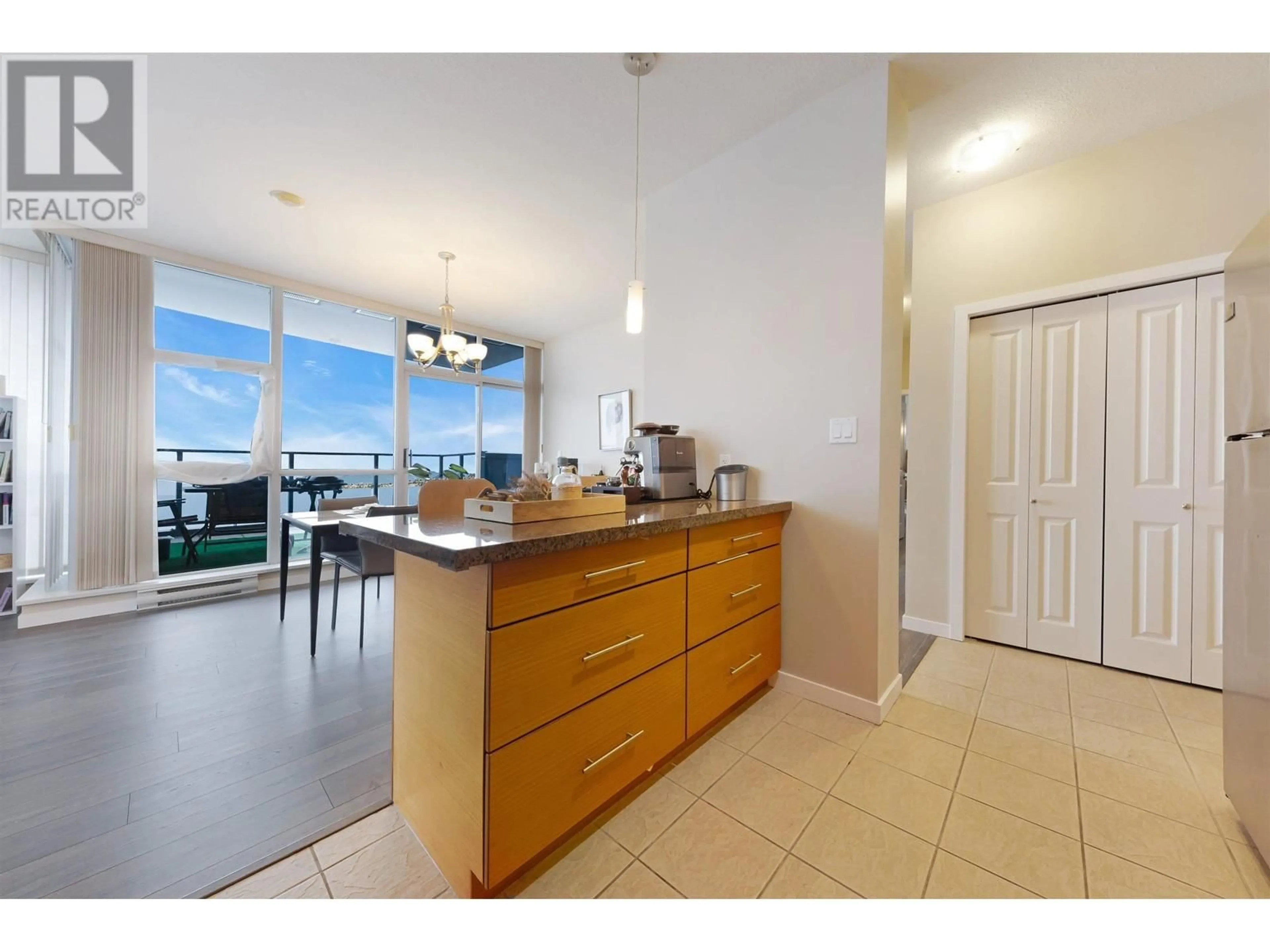 Open concept kitchen, unknown for 3002 - 2225 HOLDOM AVENUE, Burnaby British Columbia V5B0A1