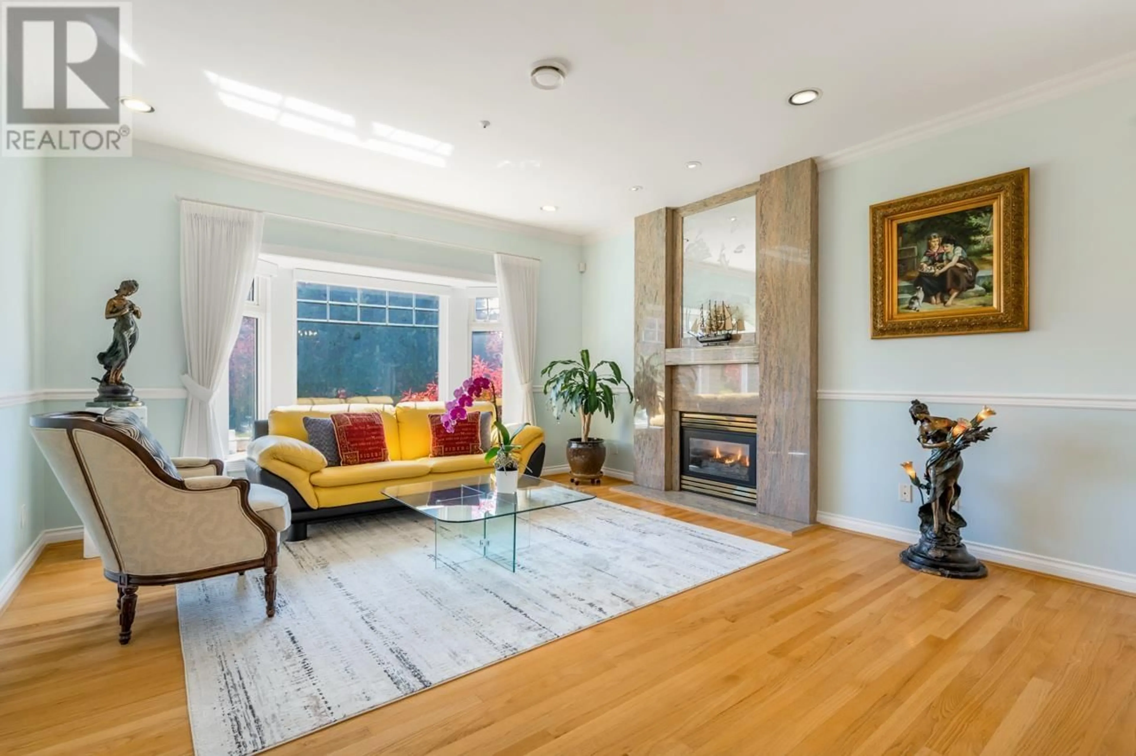 Living room with furniture, unknown for 2739 32ND AVENUE, Vancouver British Columbia V6L2B4