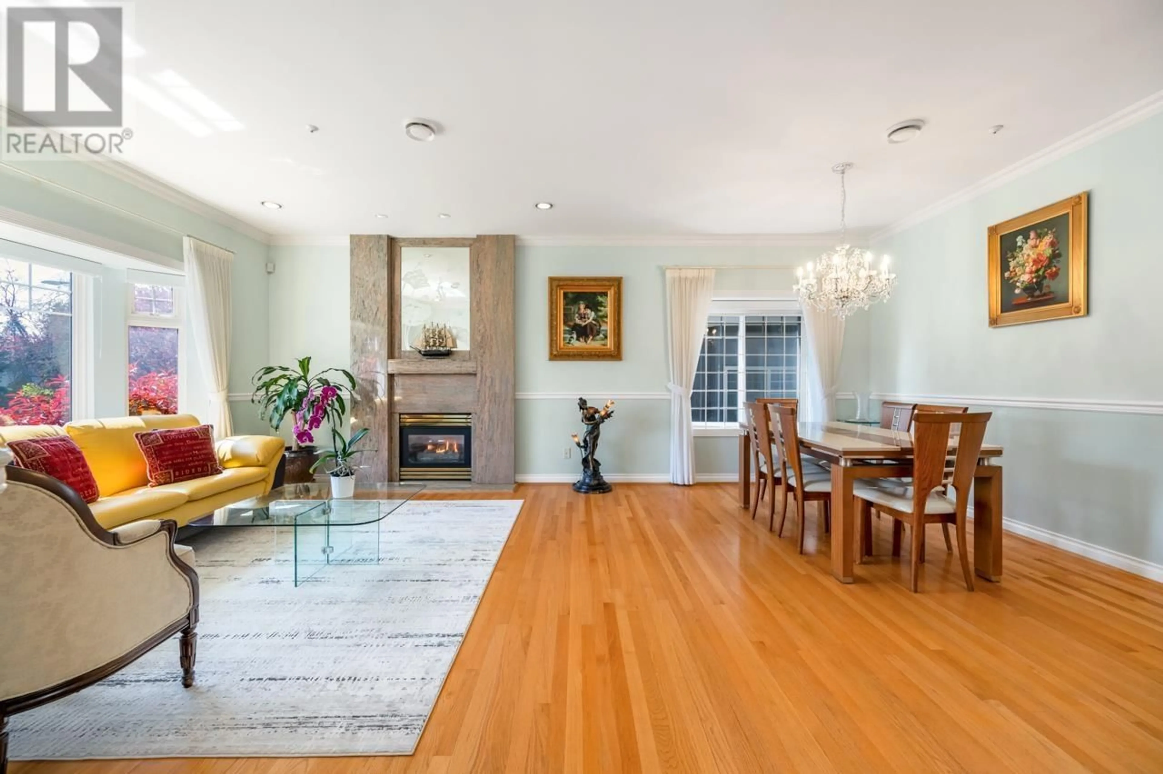 Living room with furniture, unknown for 2739 32ND AVENUE, Vancouver British Columbia V6L2B4