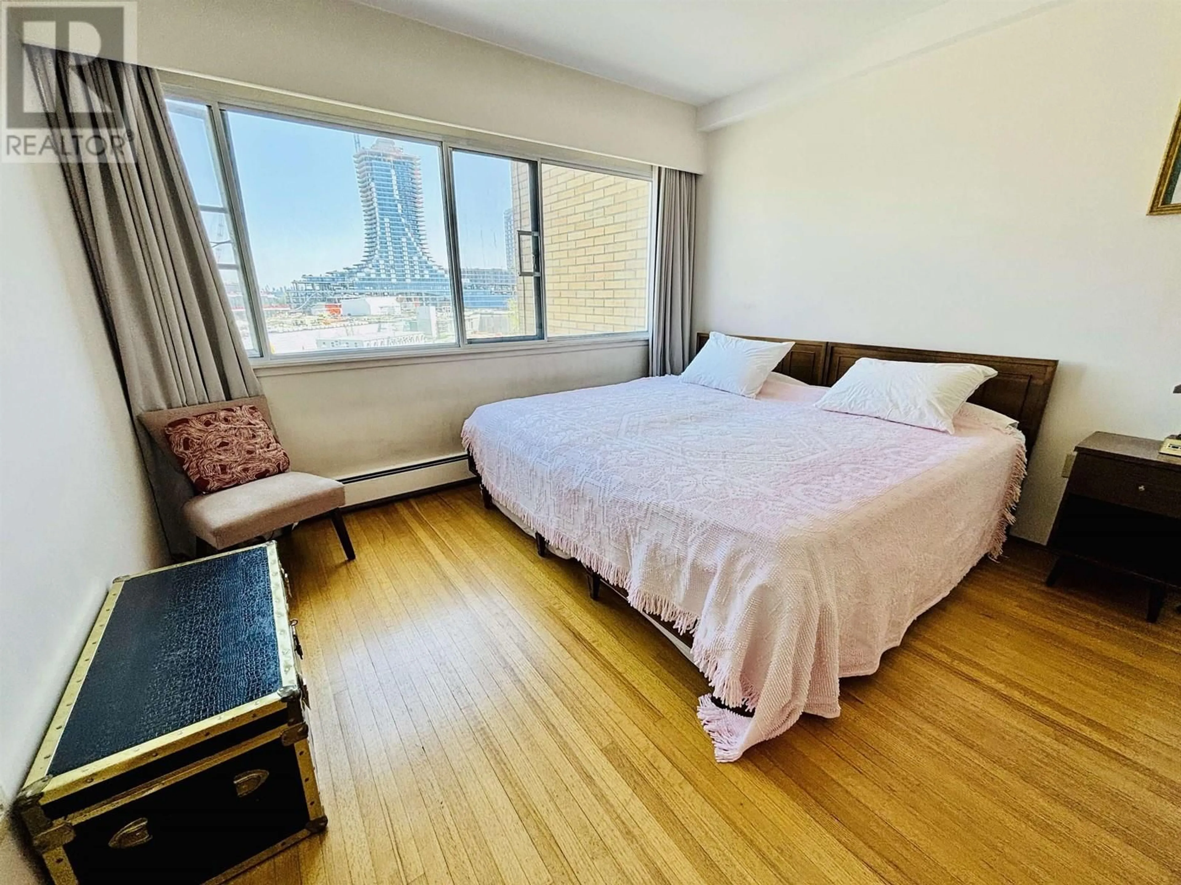 A pic of a room for 604 - 5926 TISDALL STREET, Vancouver British Columbia V5Z3N2