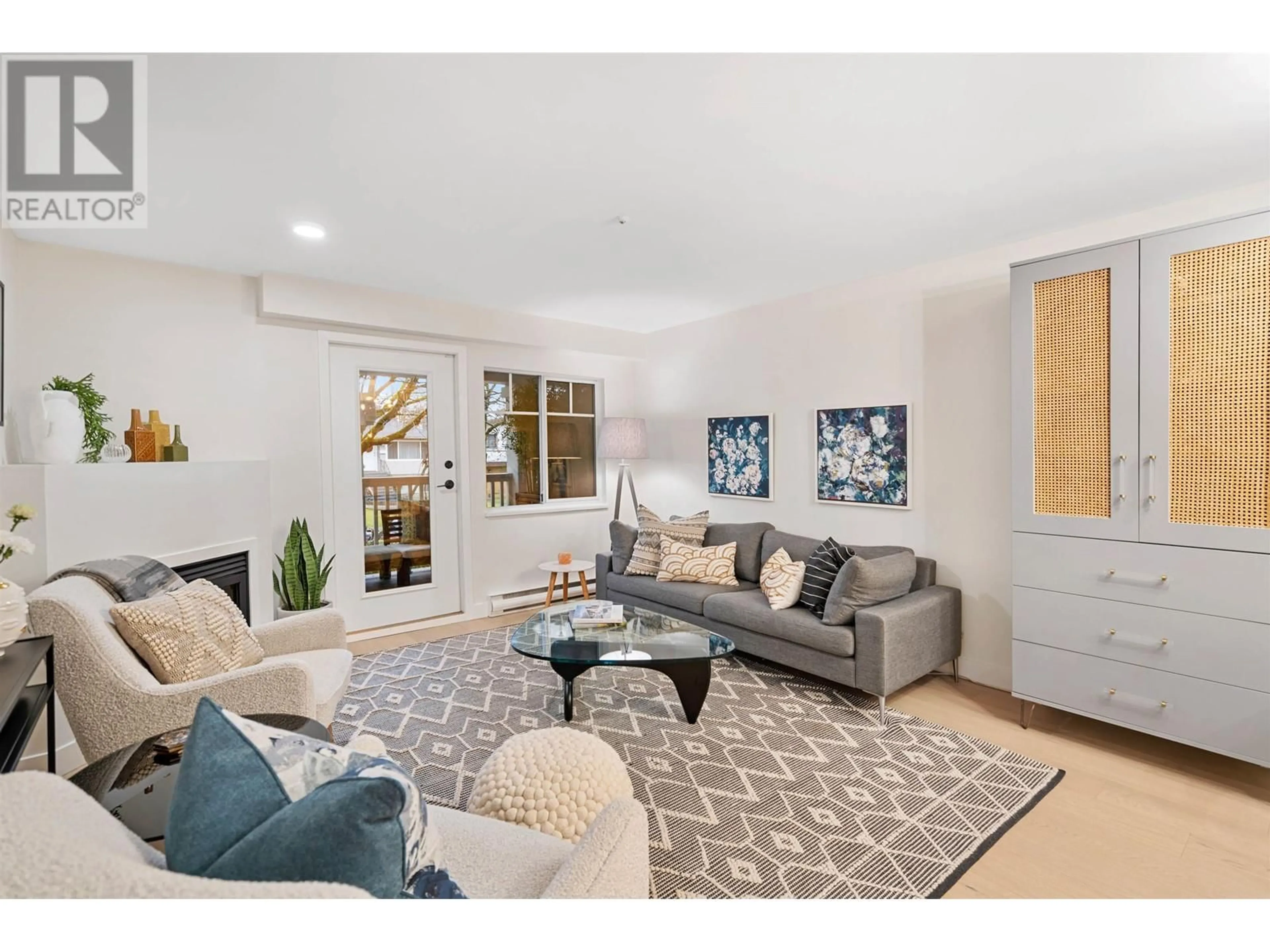 Living room with furniture, unknown for 2422 8TH AVENUE, Vancouver British Columbia V5M4V4