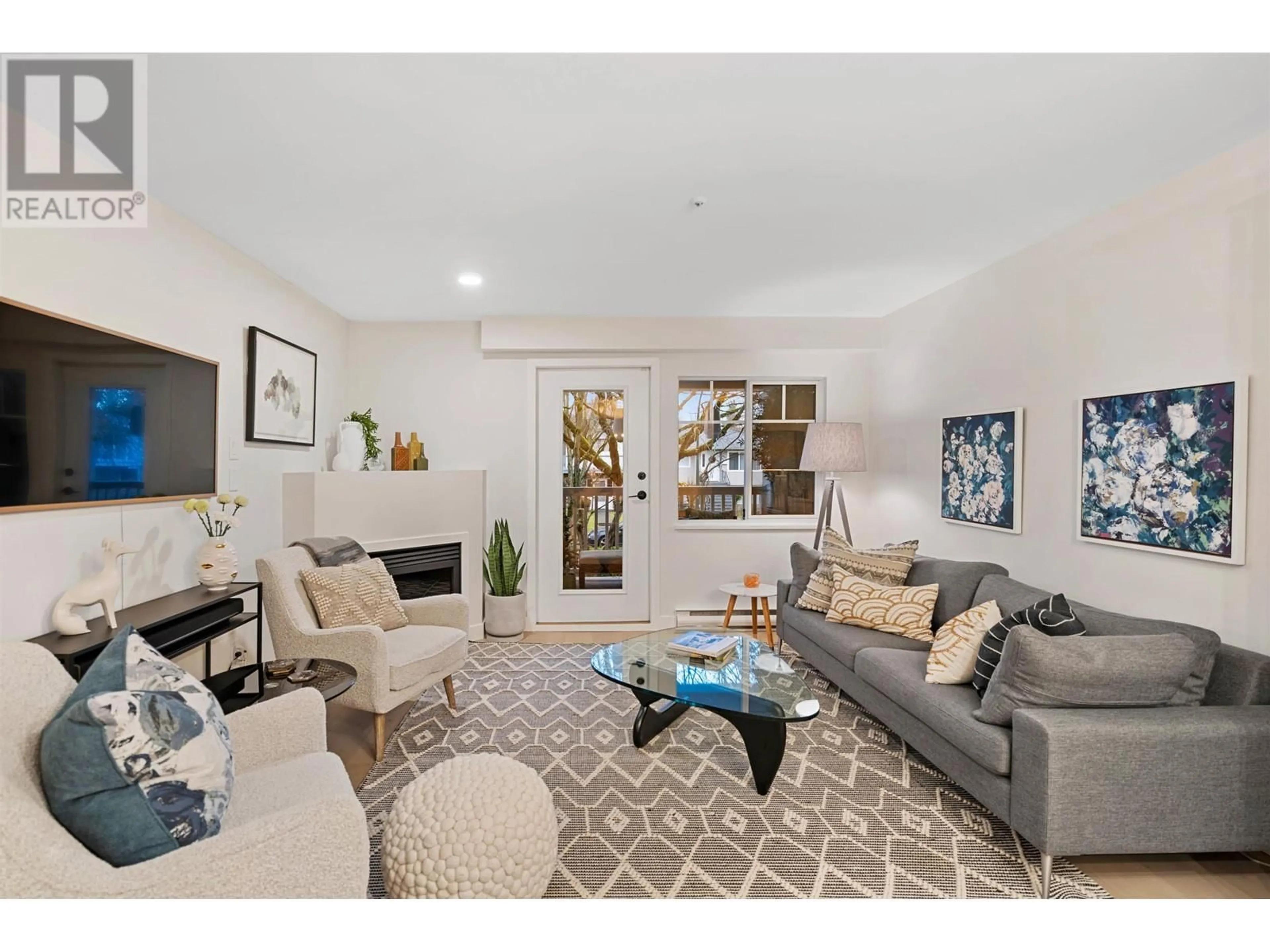 Living room with furniture, unknown for 2422 8TH AVENUE, Vancouver British Columbia V5M4V4