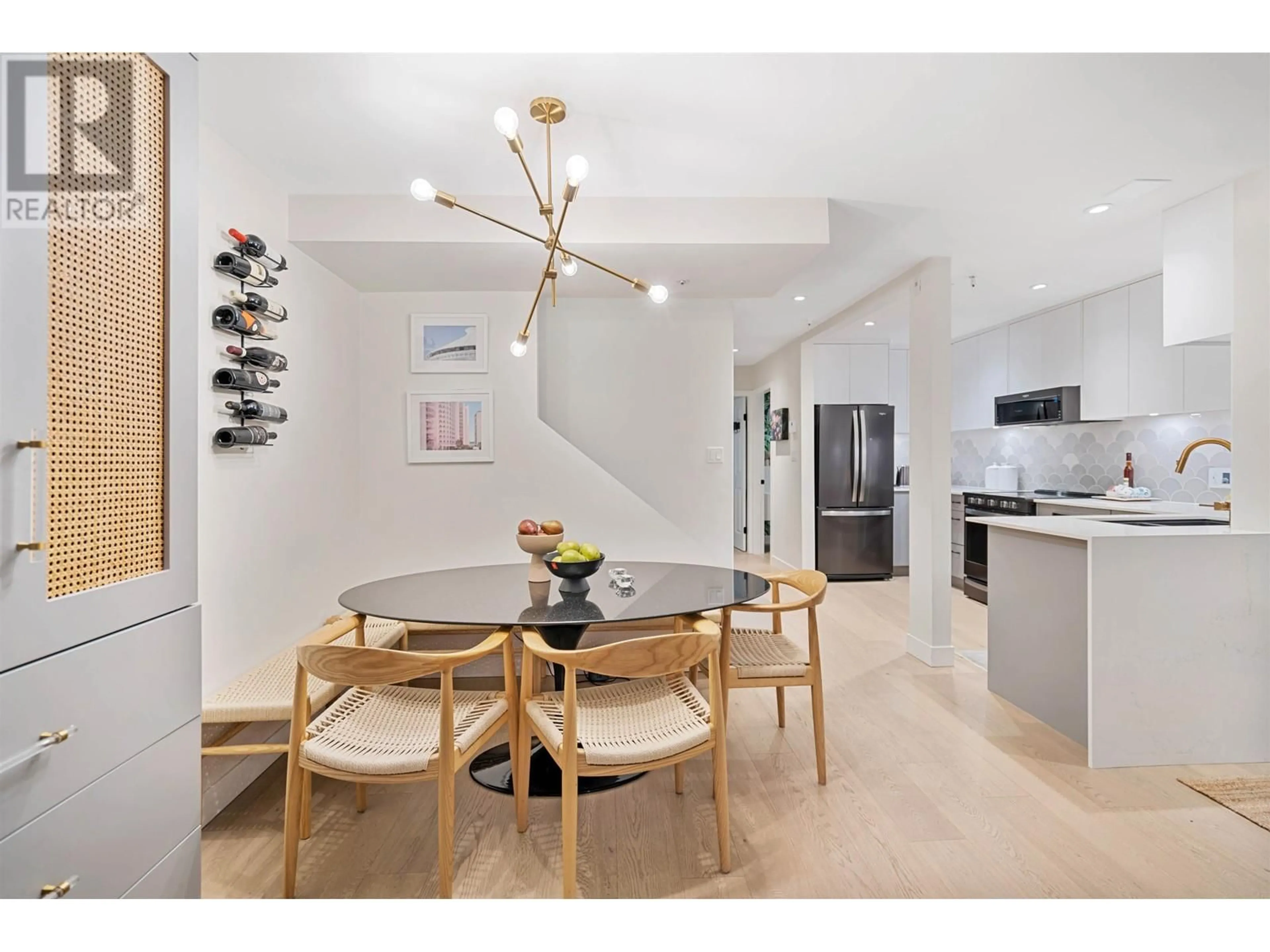 Open concept kitchen, unknown for 2422 8TH AVENUE, Vancouver British Columbia V5M4V4