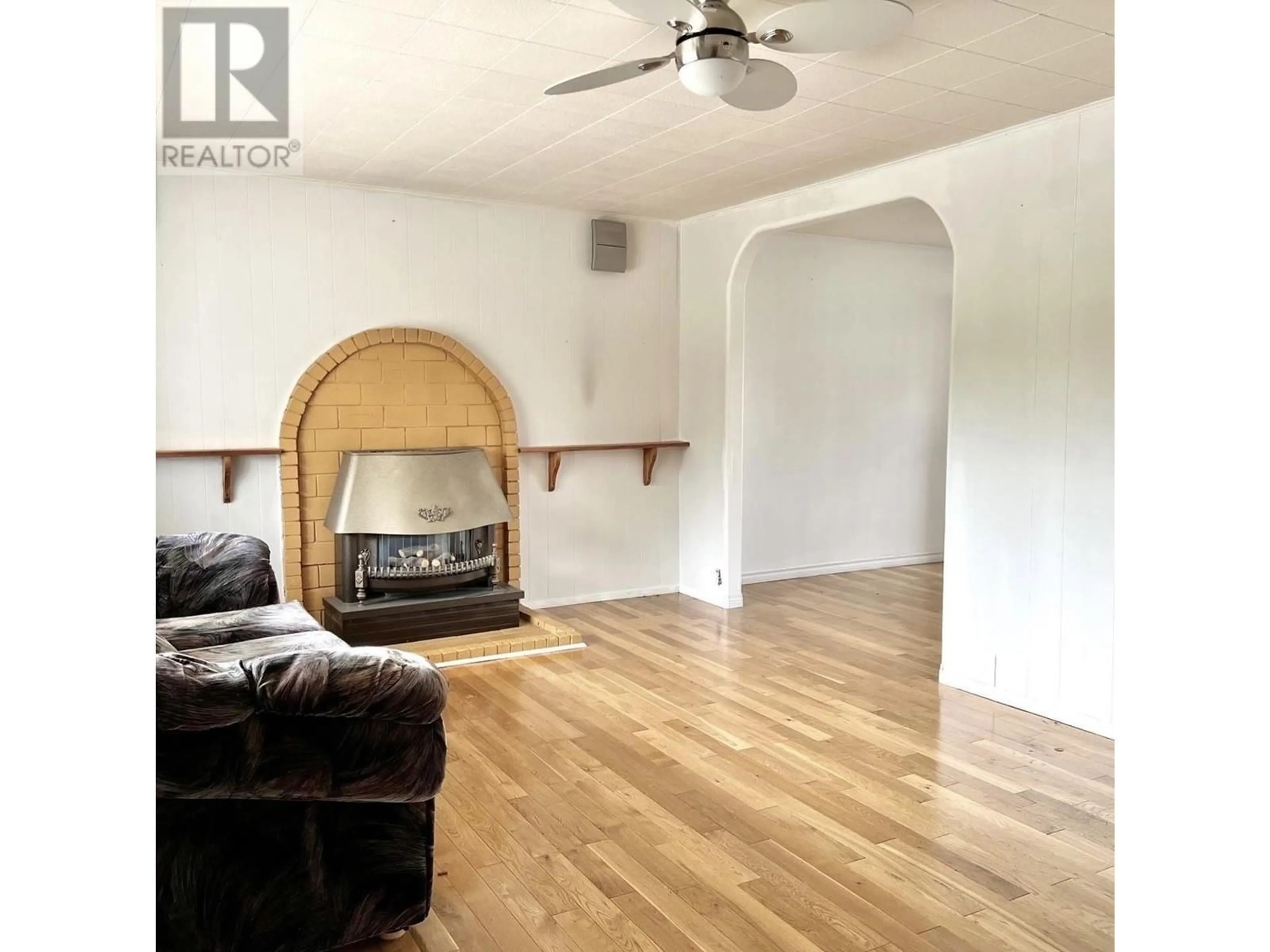 Living room with furniture, wood/laminate floor for 53 WREN STREET, Kitimat British Columbia V8C1L2