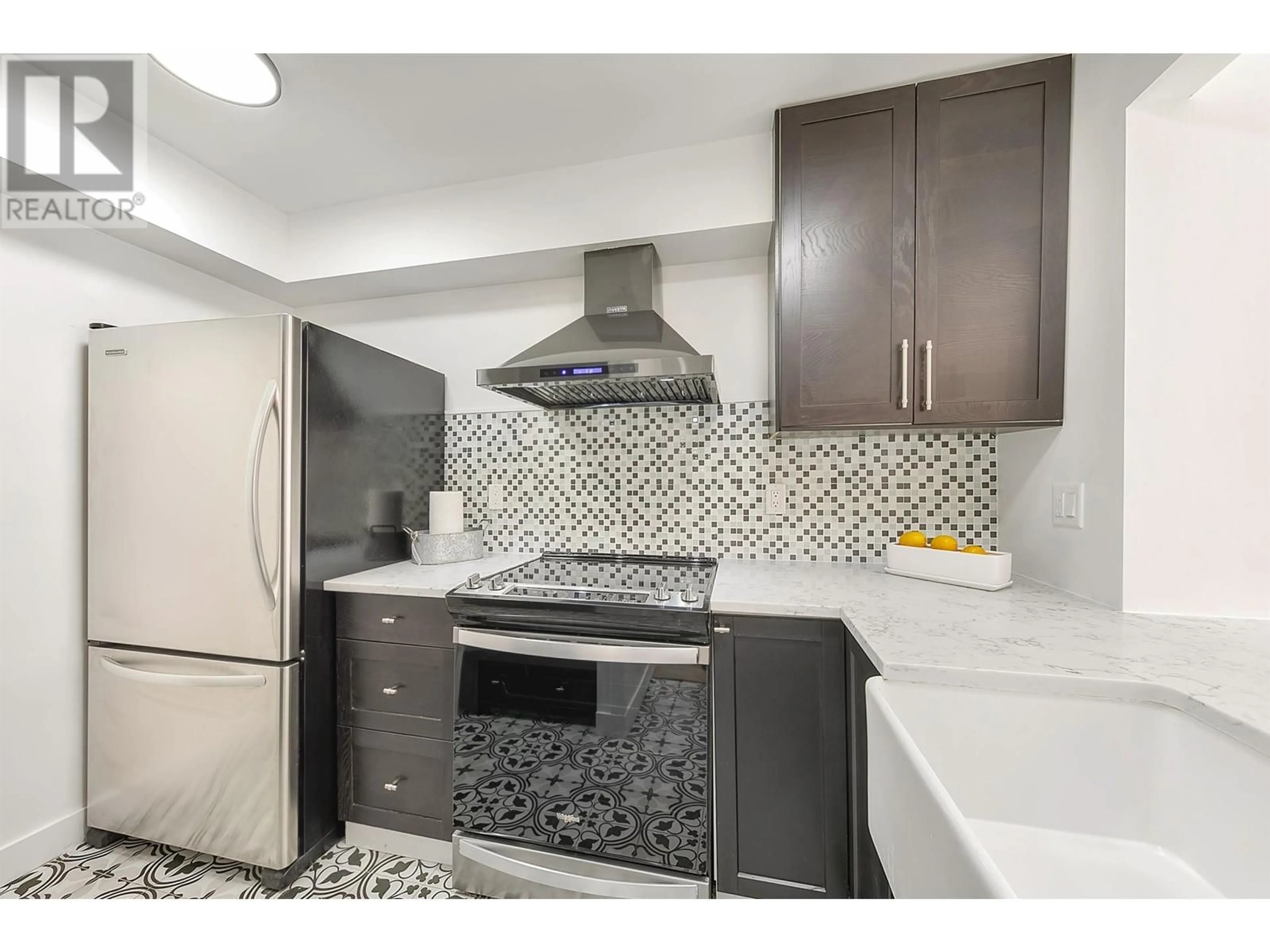 Standard kitchen, ceramic/tile floor for 210 - 1369 56TH ST. STREET, Delta British Columbia V4L2A6