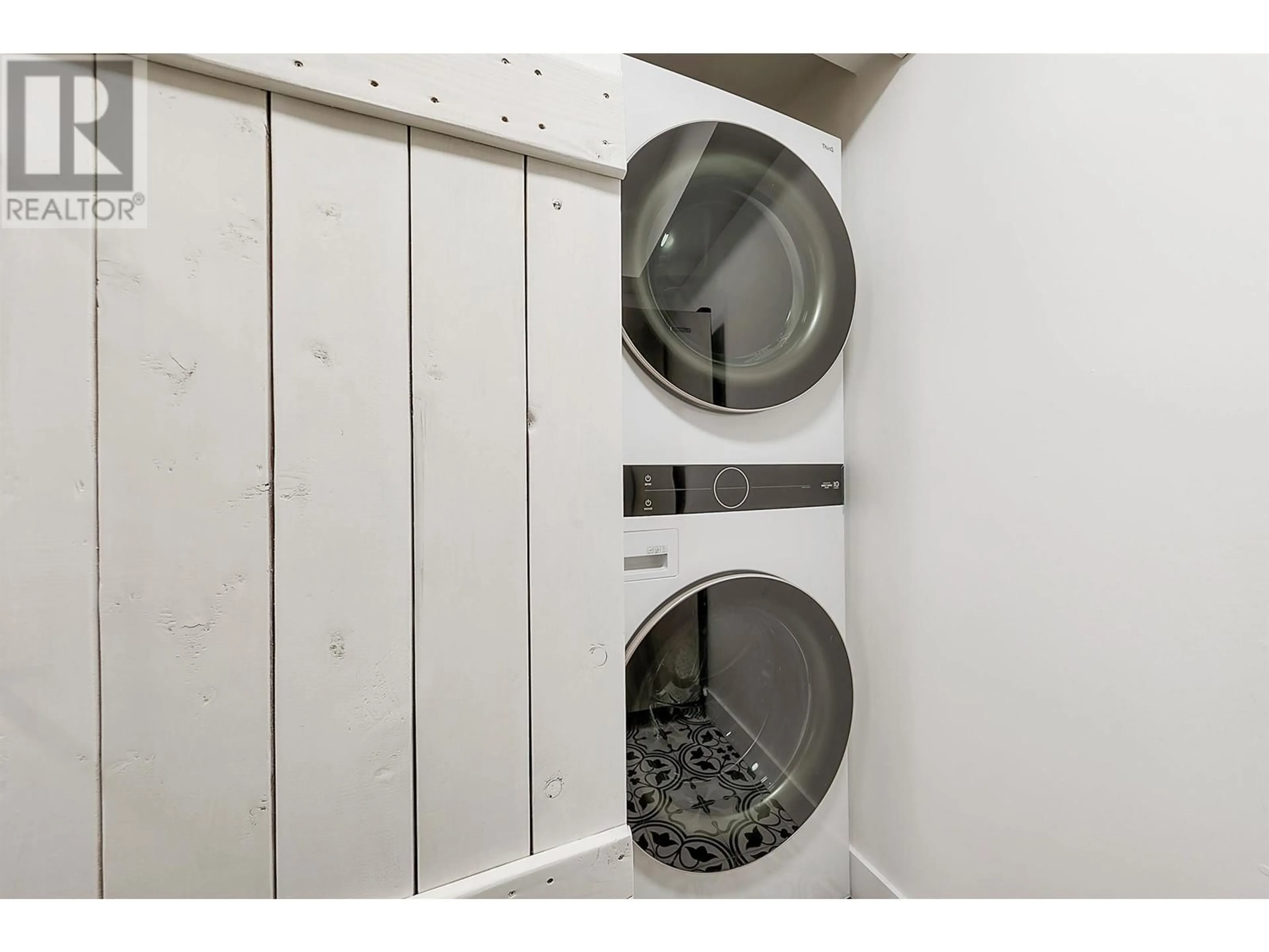 Laundry room for 210 - 1369 56TH ST. STREET, Delta British Columbia V4L2A6
