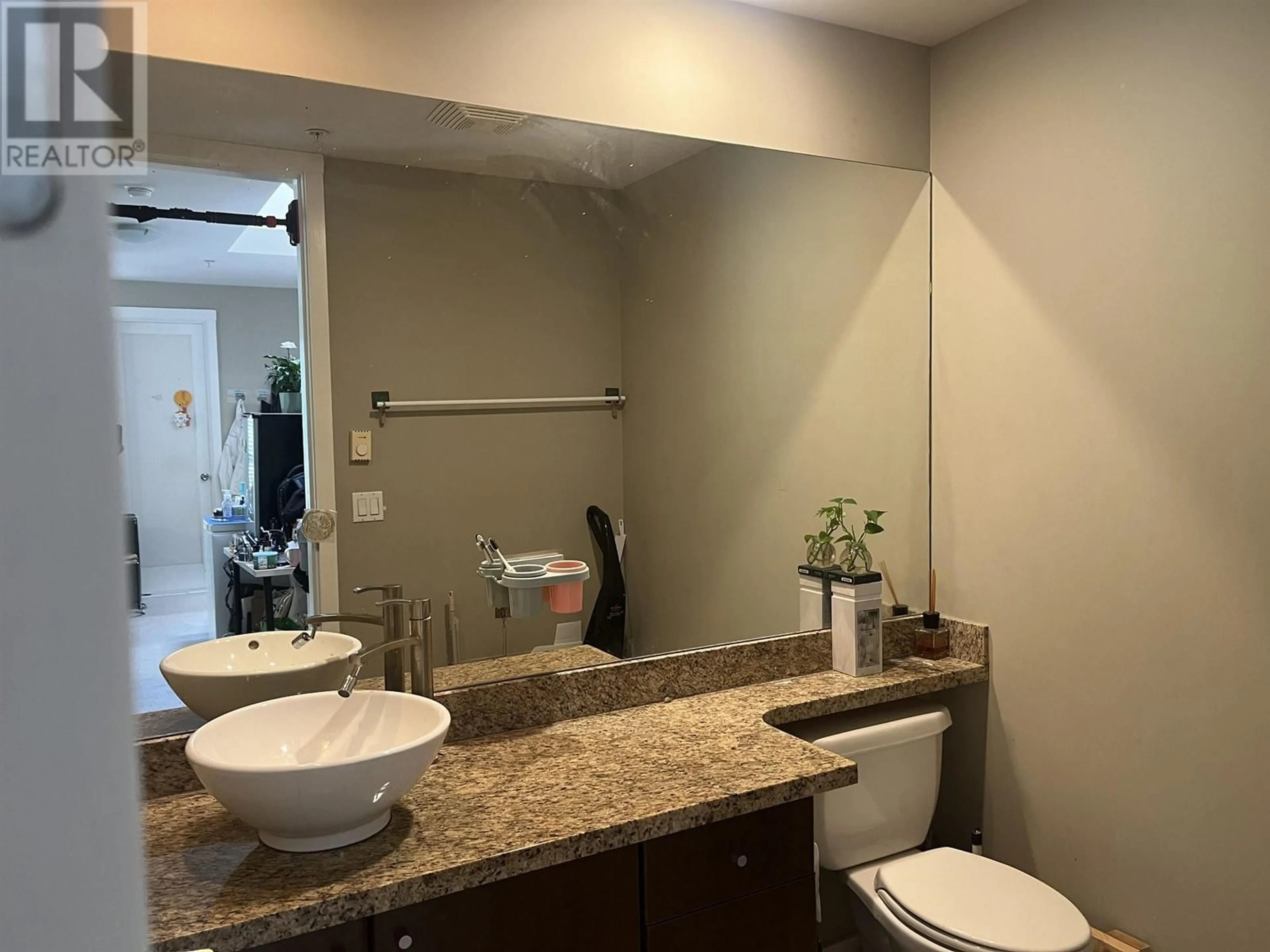 A pic of a room for 31 - 1863 WESBROOK MALL, Vancouver British Columbia V6T2J7