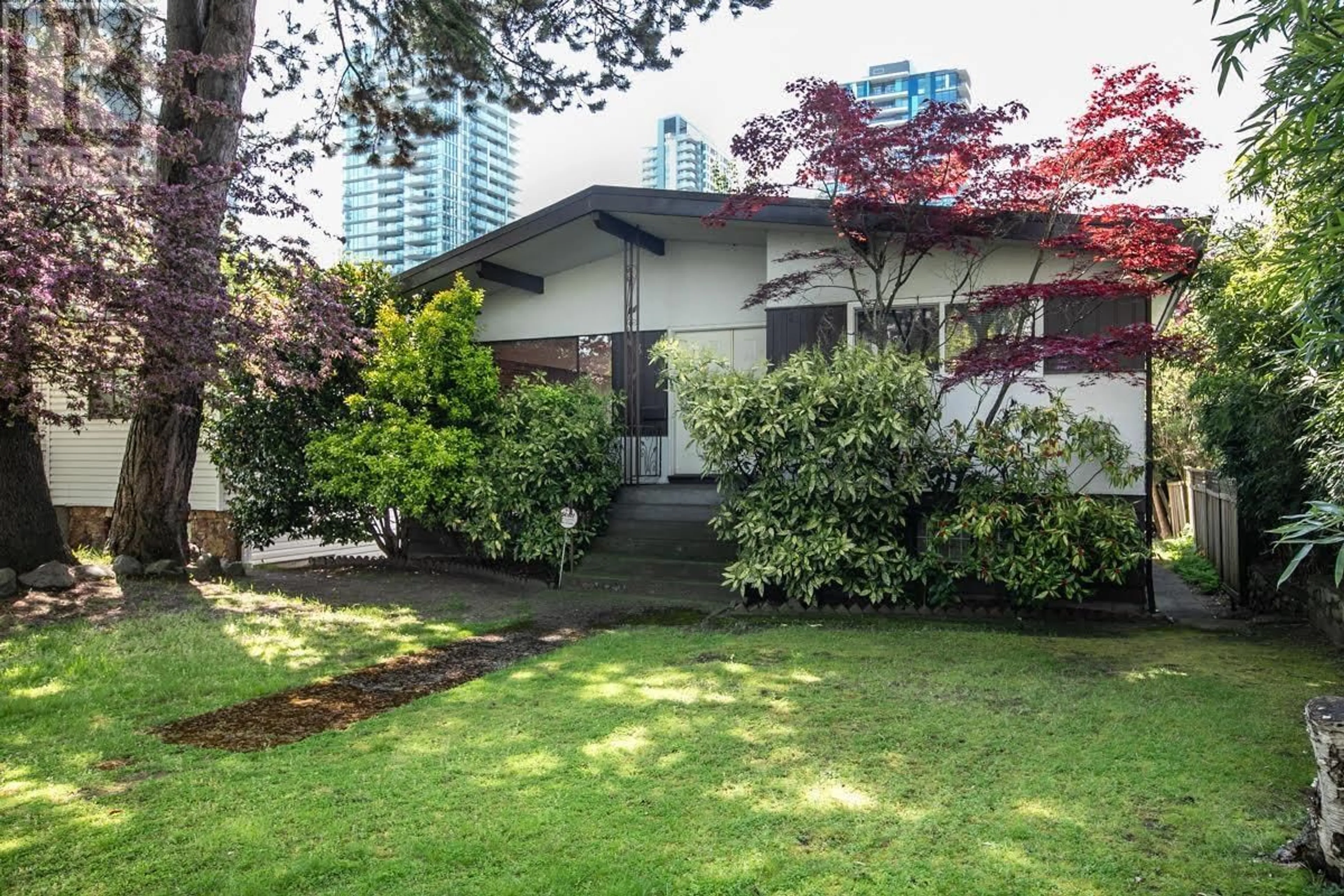 Patio, street for 532 64TH AVENUE, Vancouver British Columbia V6P2K9