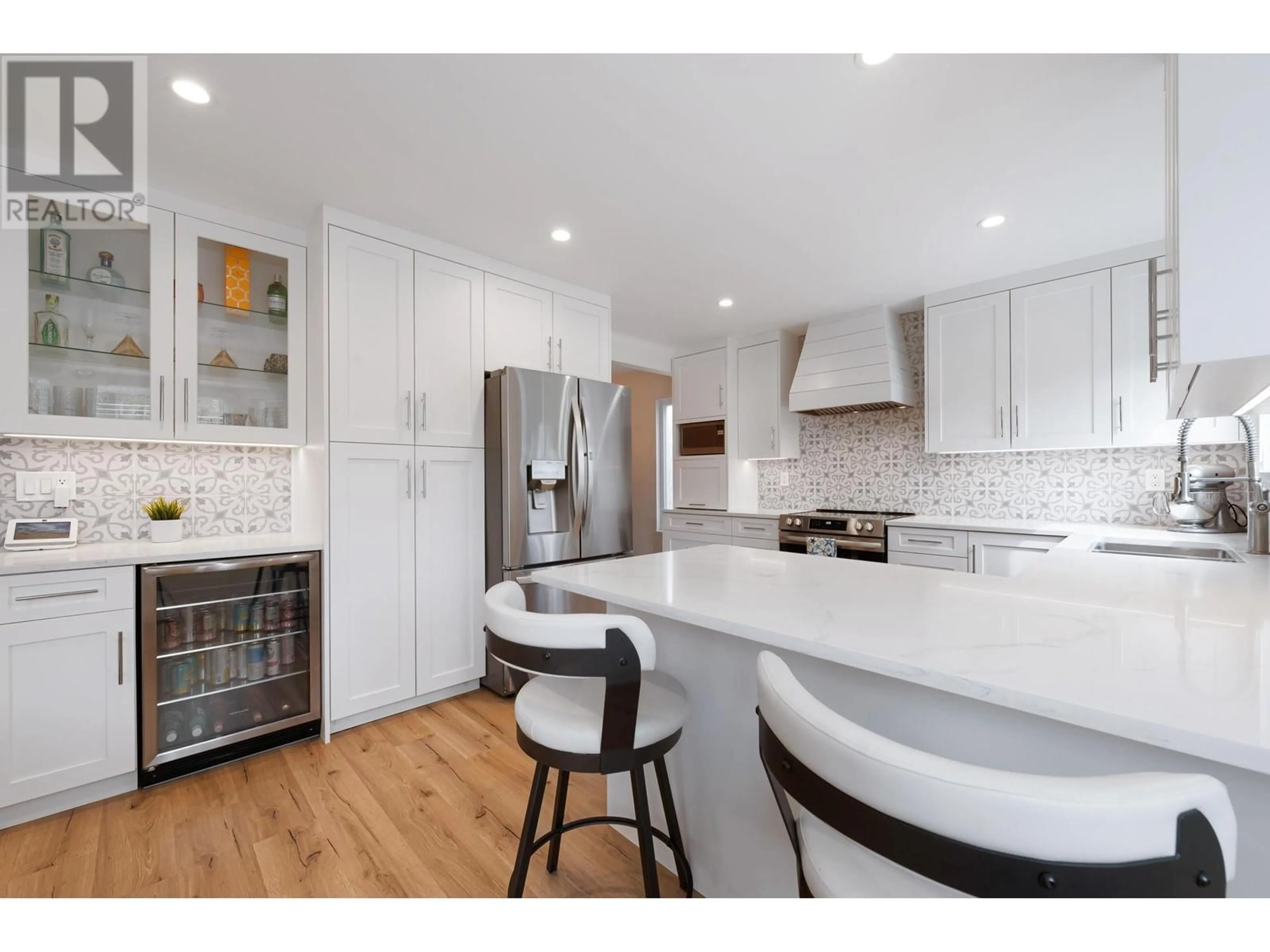 Open concept kitchen, unknown for 4220 WALLER DRIVE, Richmond British Columbia V7E5J5