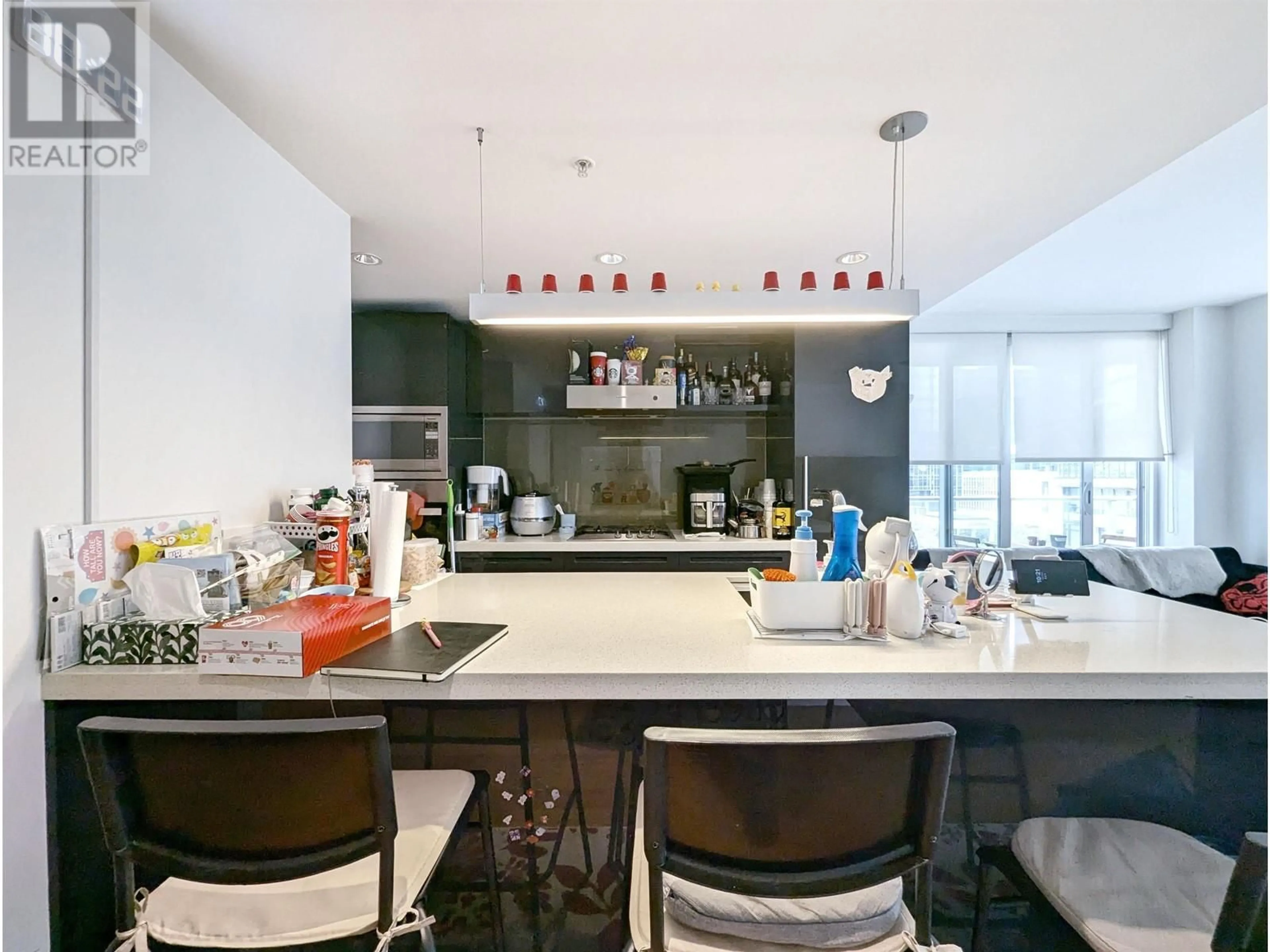 Contemporary kitchen, unknown for 809 - 777 RICHARDS STREET, Vancouver British Columbia V6B0M6