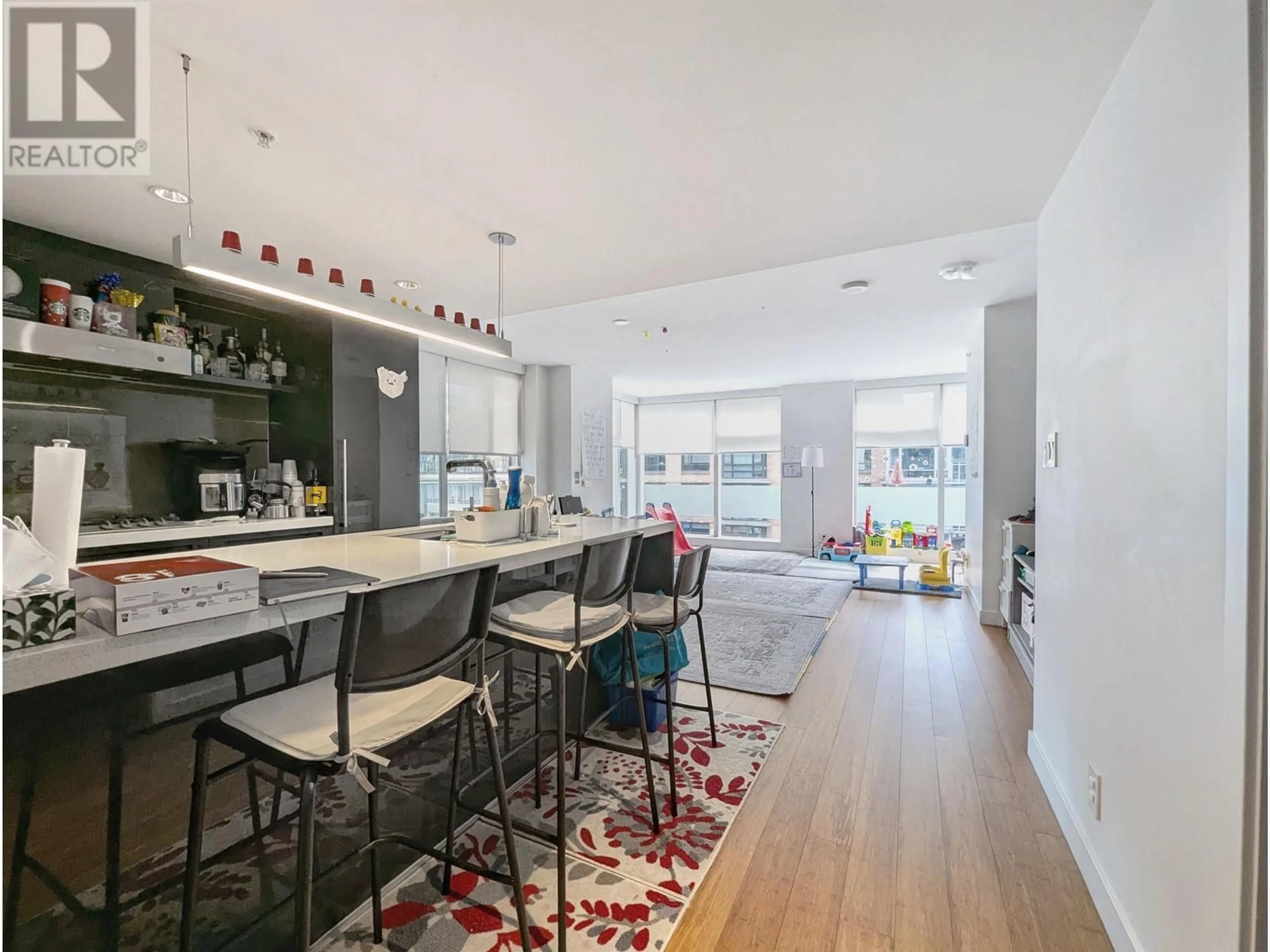 Open concept kitchen, unknown for 809 - 777 RICHARDS STREET, Vancouver British Columbia V6B0M6