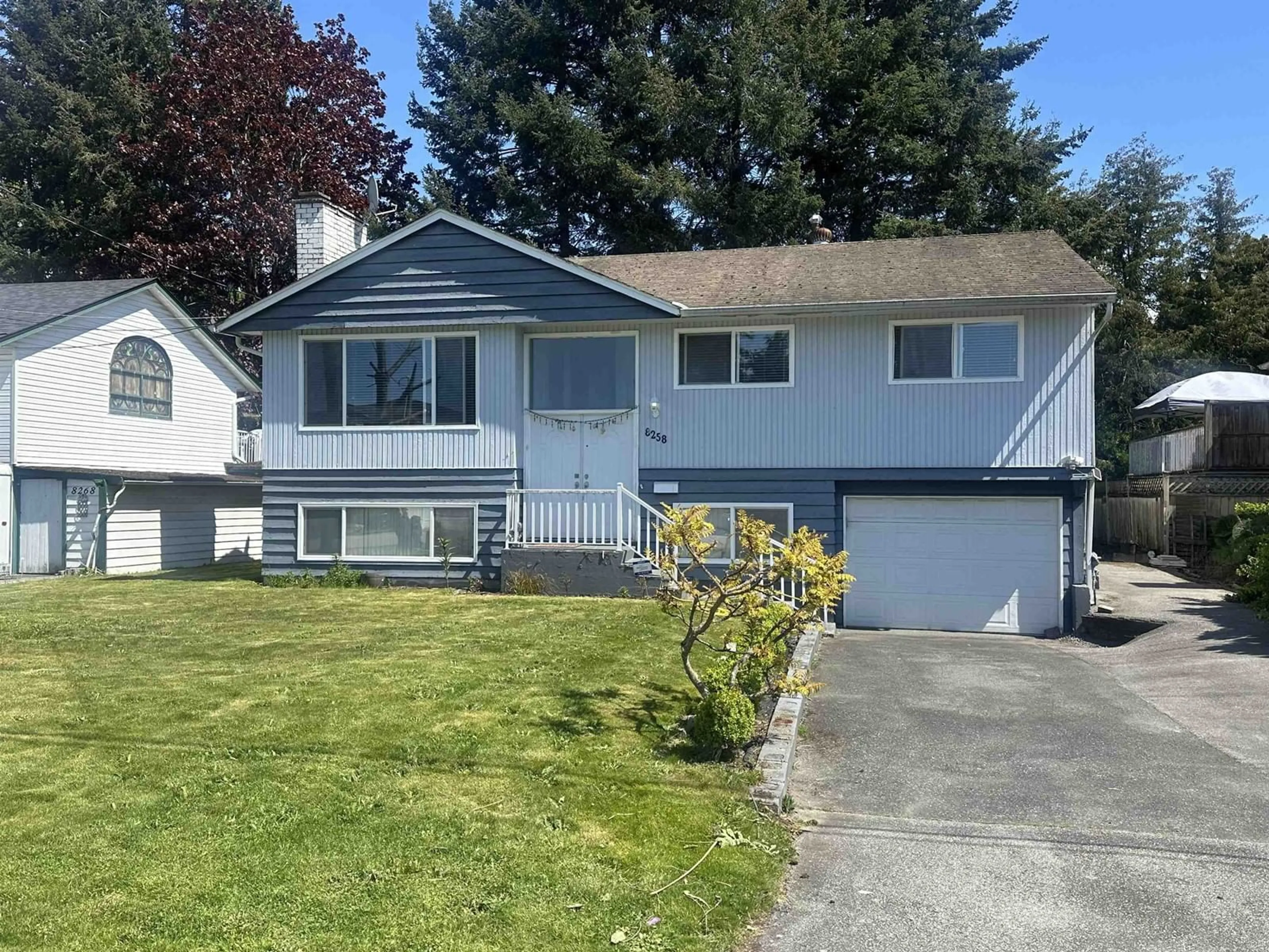 Home with vinyl exterior material, street for 8258 111B, Delta British Columbia V4C4T1