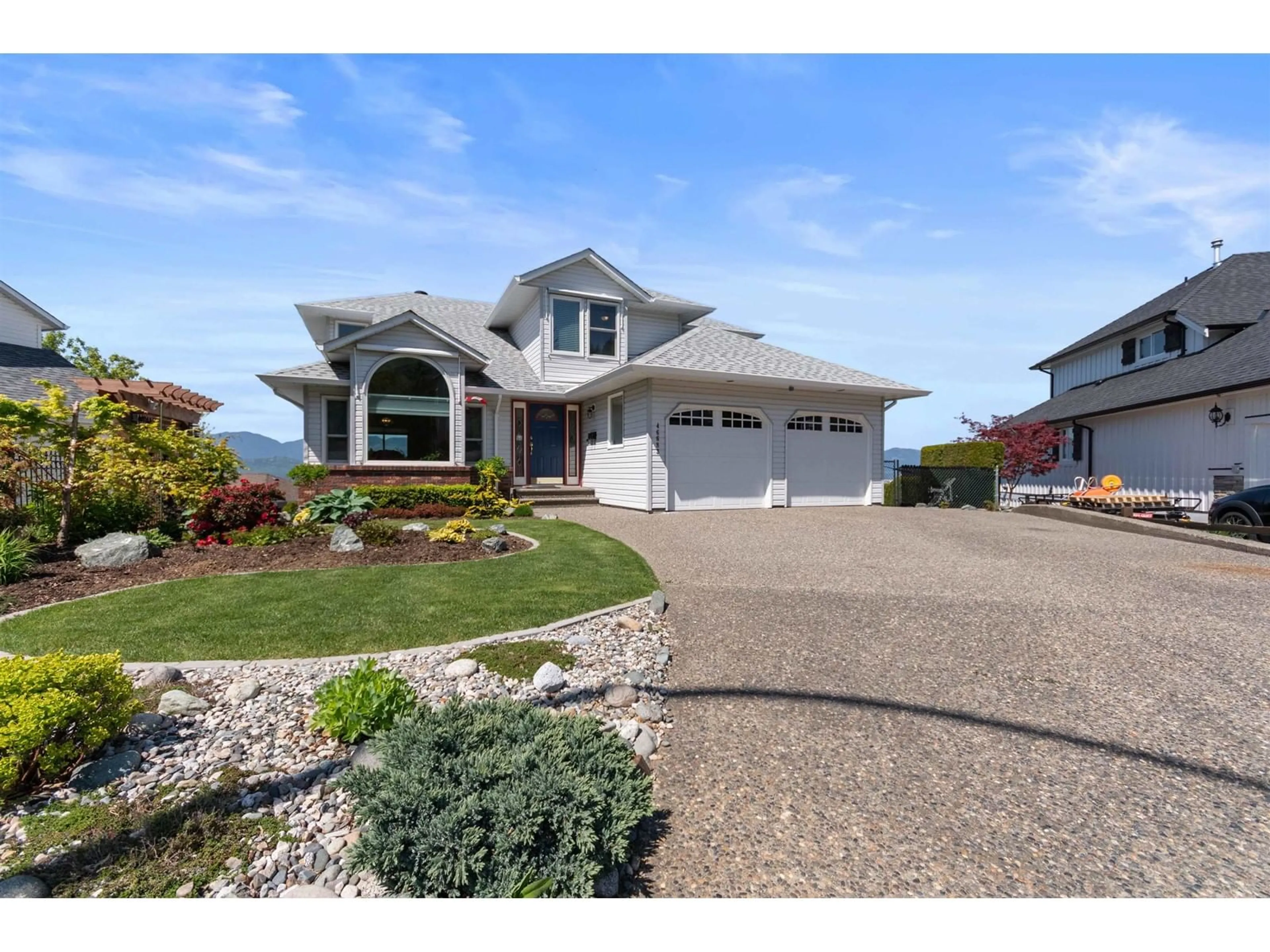 Home with vinyl exterior material, water/lake/river/ocean view for 46683 GROVE AVENUE, Chilliwack British Columbia V2R3Y9