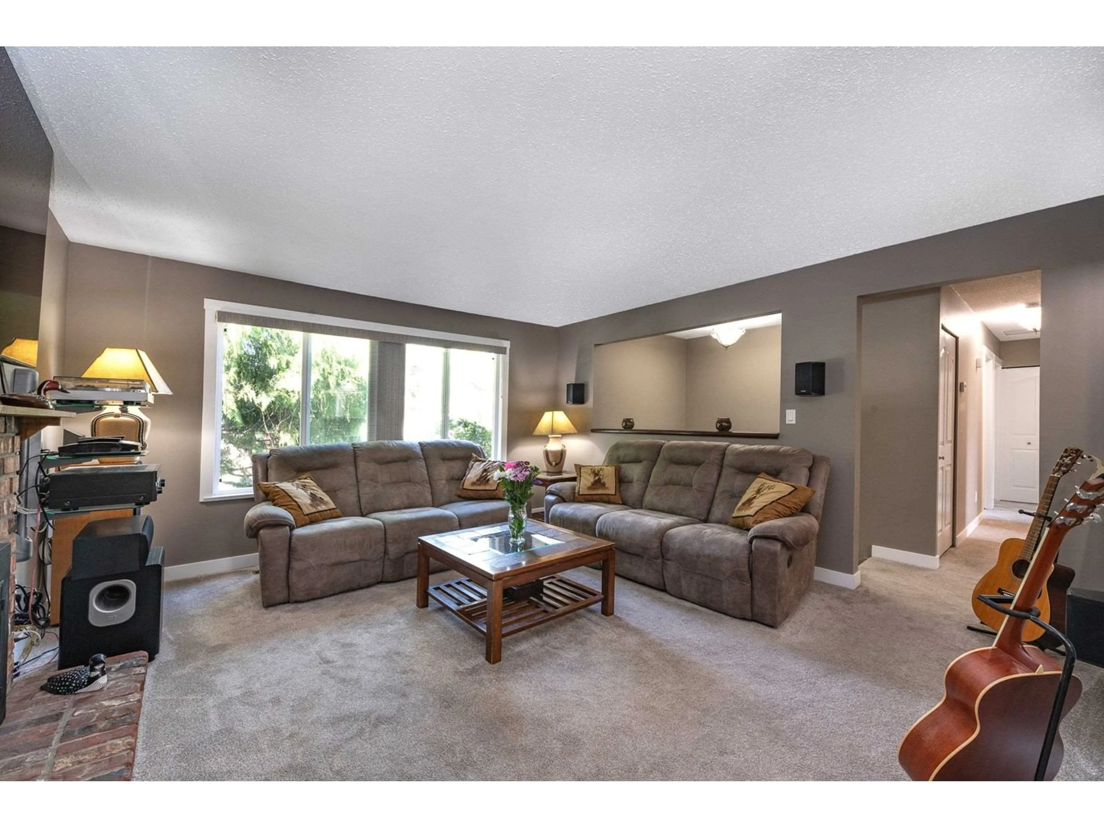 Living room with furniture, unknown for 27052 34A, Langley British Columbia V4W3H3