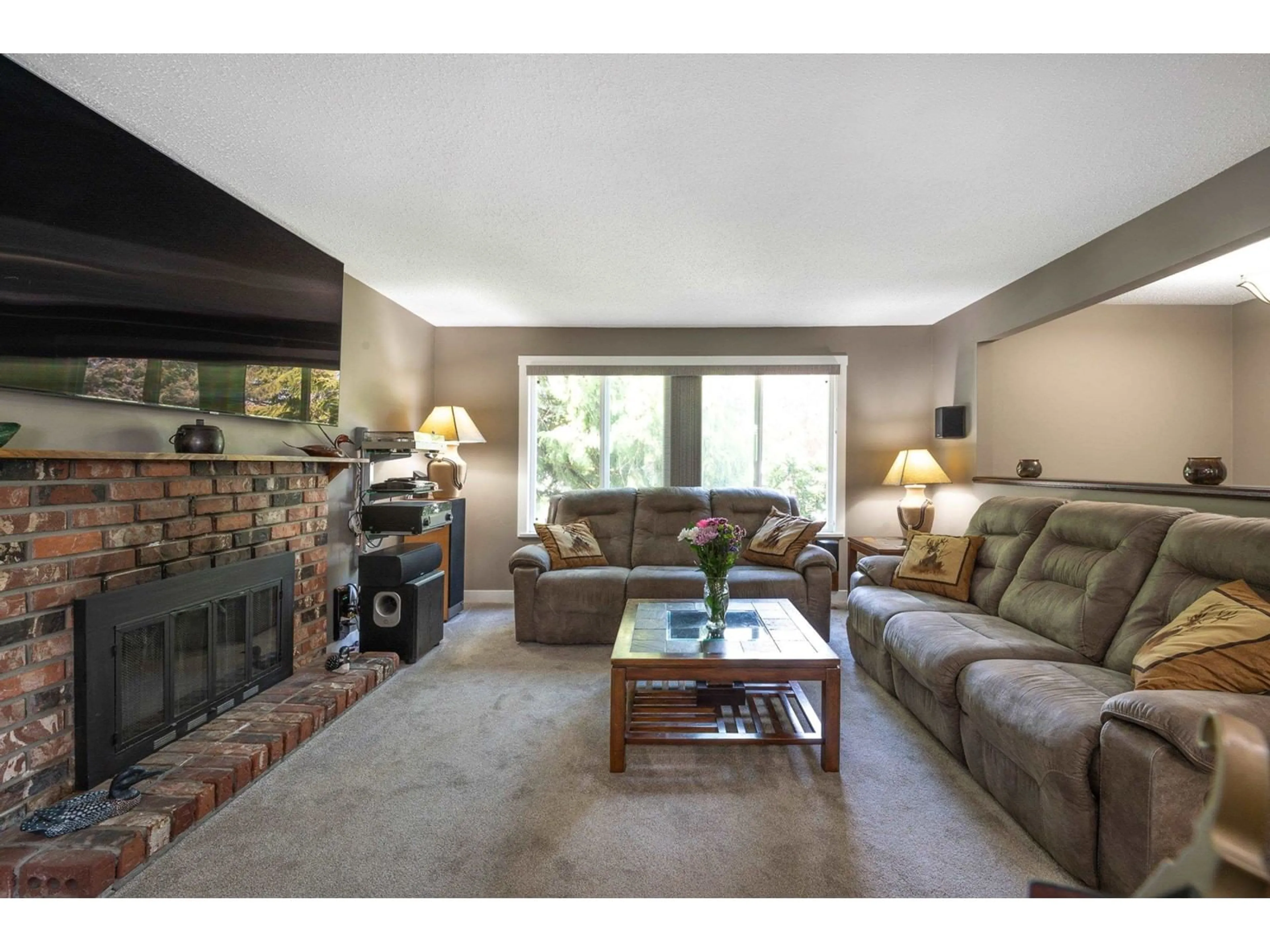 Living room with furniture, unknown for 27052 34A, Langley British Columbia V4W3H3