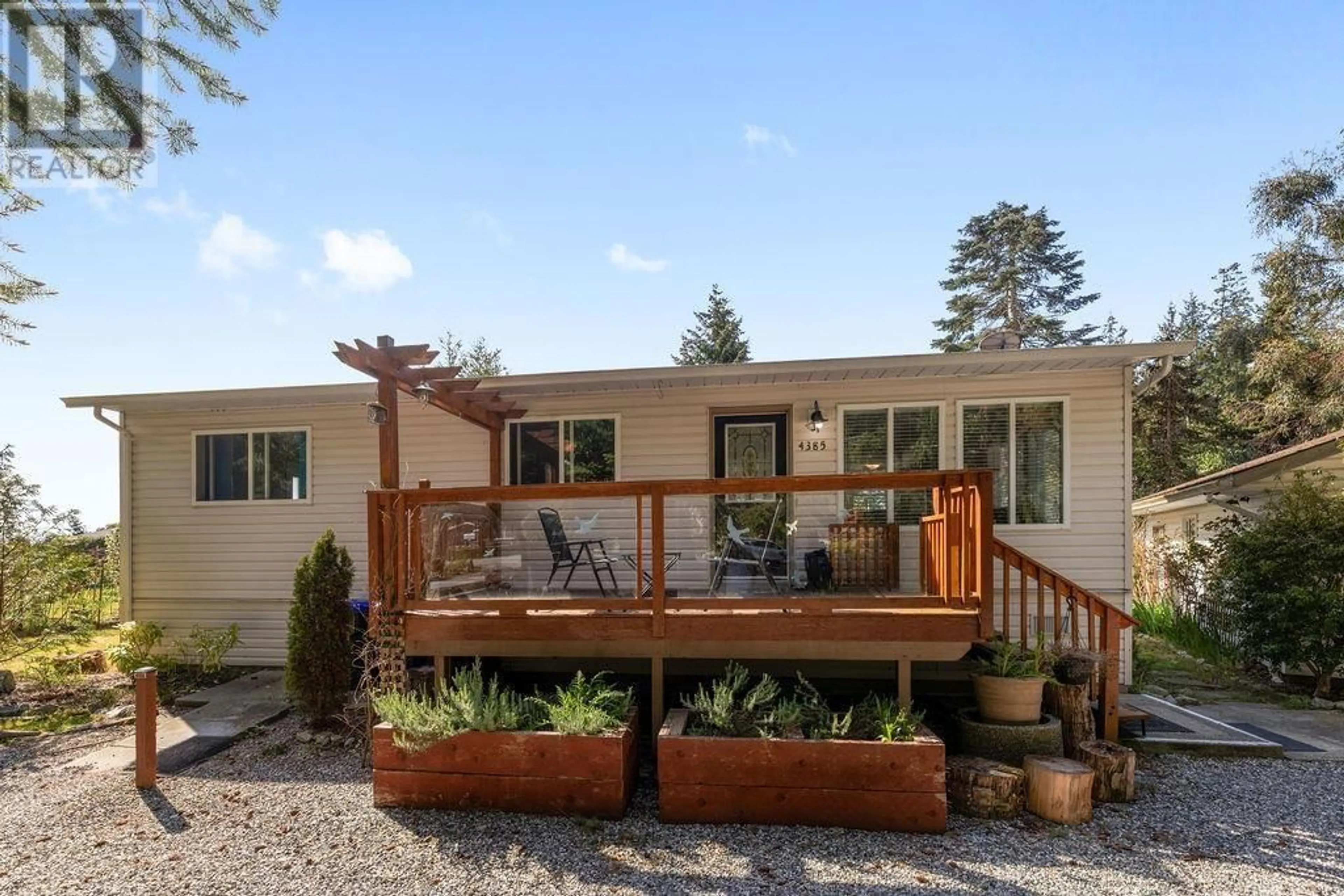 Patio, unknown for 4385 MARBLE ROAD, Sechelt British Columbia V7Z0B1