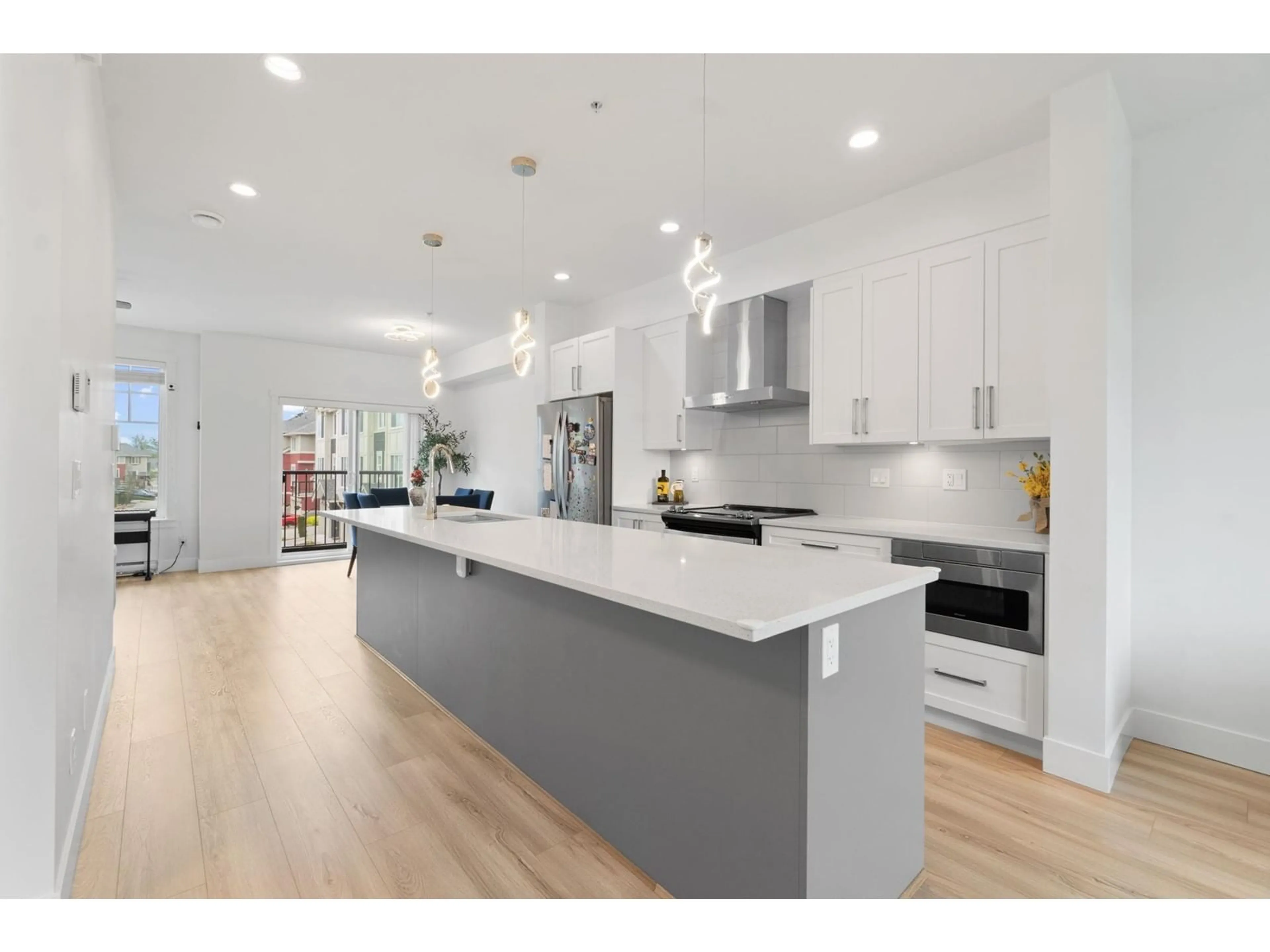 Open concept kitchen, unknown for 151 - 20498 82, Langley British Columbia V2Y0V1
