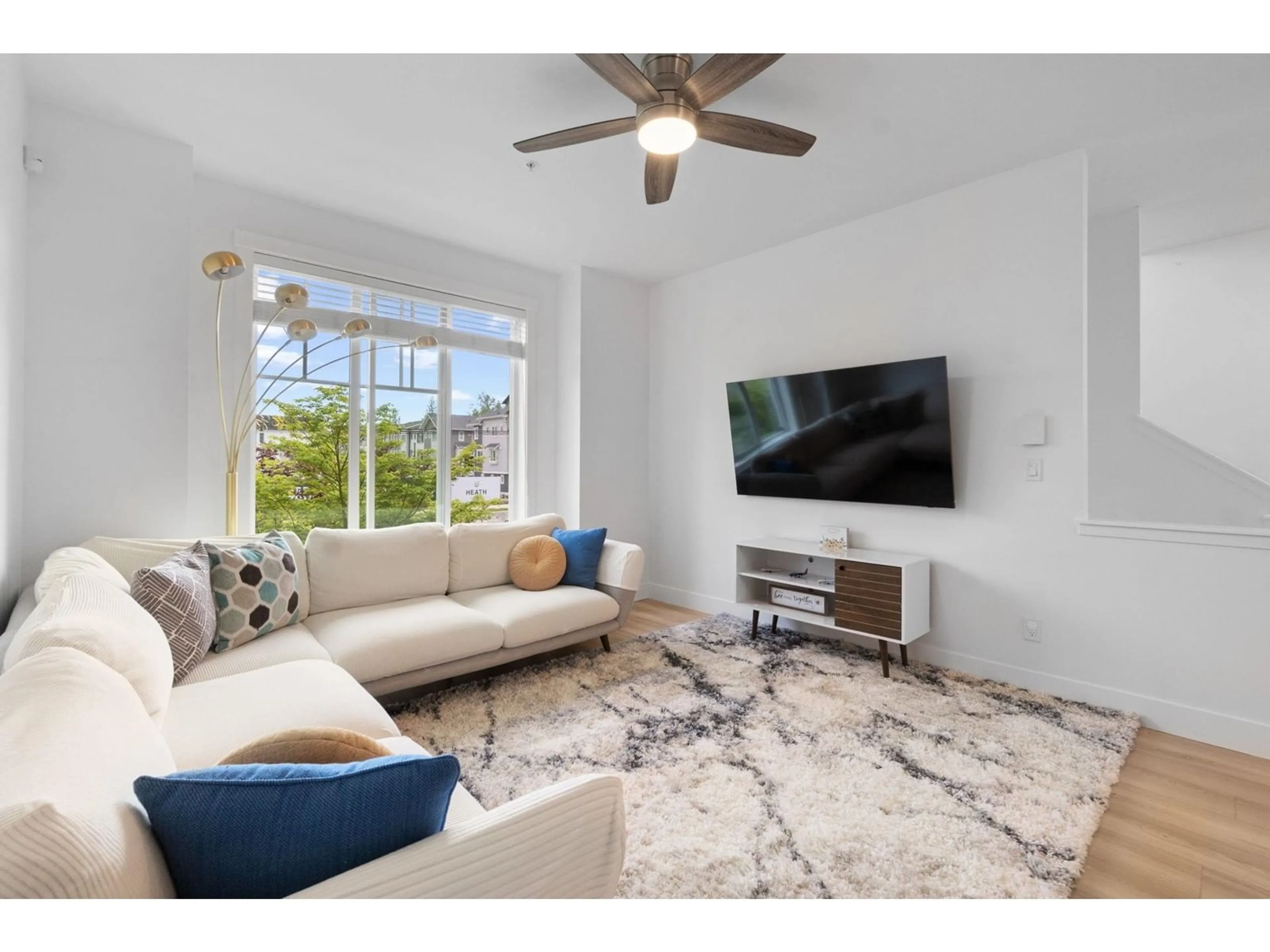 Living room with furniture, unknown for 151 - 20498 82, Langley British Columbia V2Y0V1