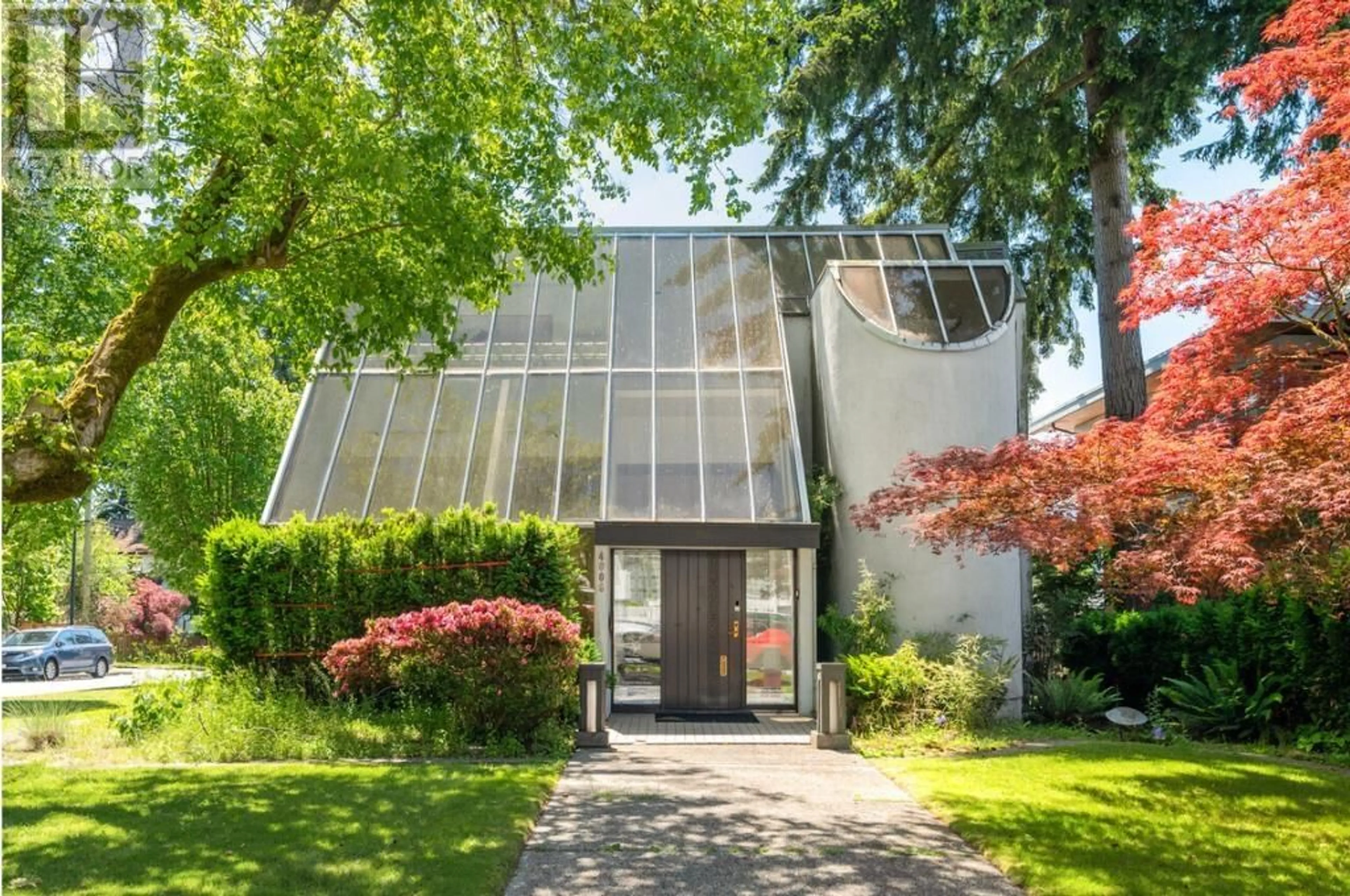 Unknown for 4006 34TH AVENUE, Vancouver British Columbia V6N2L7