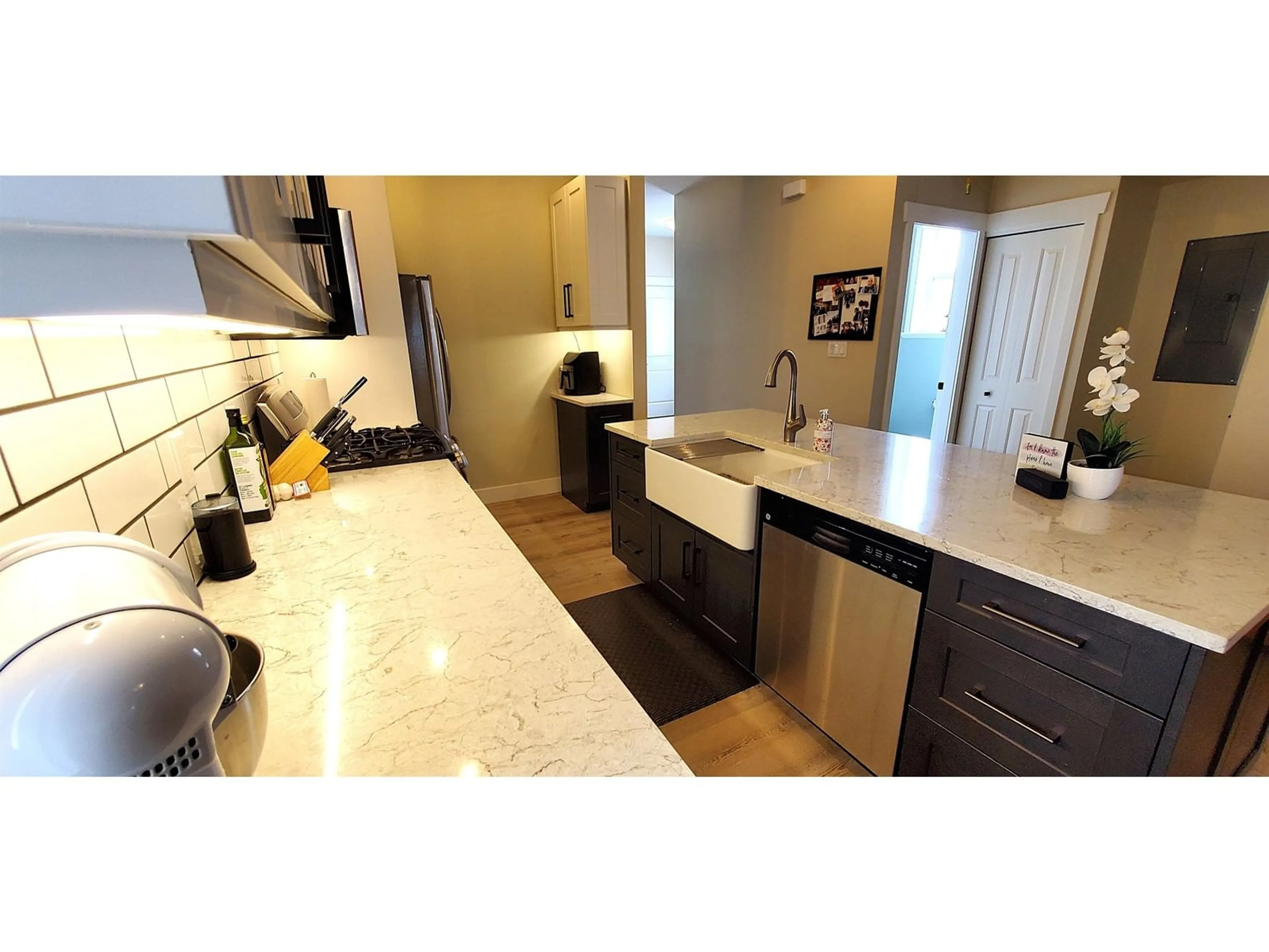 Unknown for 34757 1ST, Abbotsford British Columbia V2S8C2