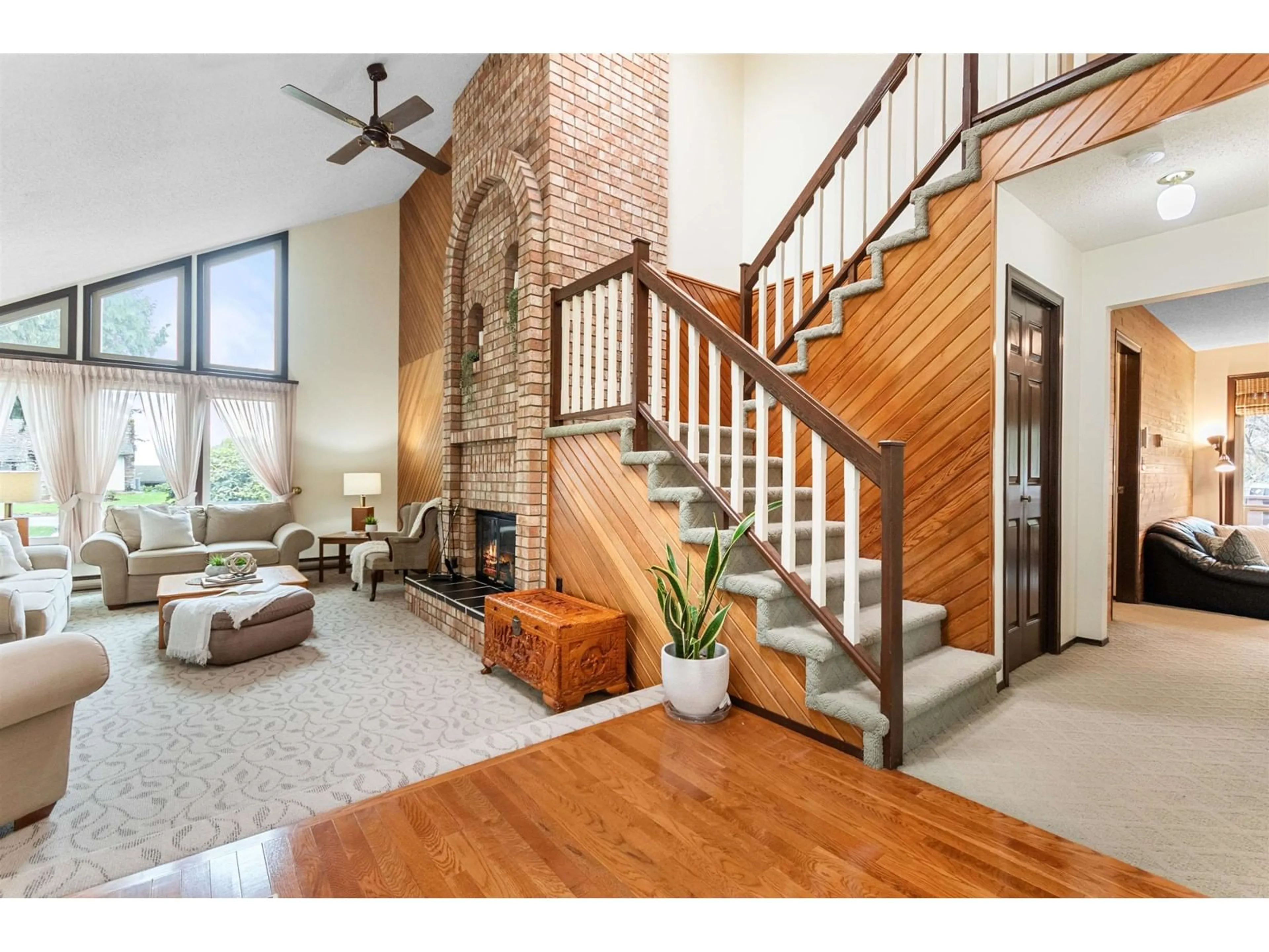 Indoor entryway for 10039 EAGLE CRESCENT, Chilliwack British Columbia V2P7R1