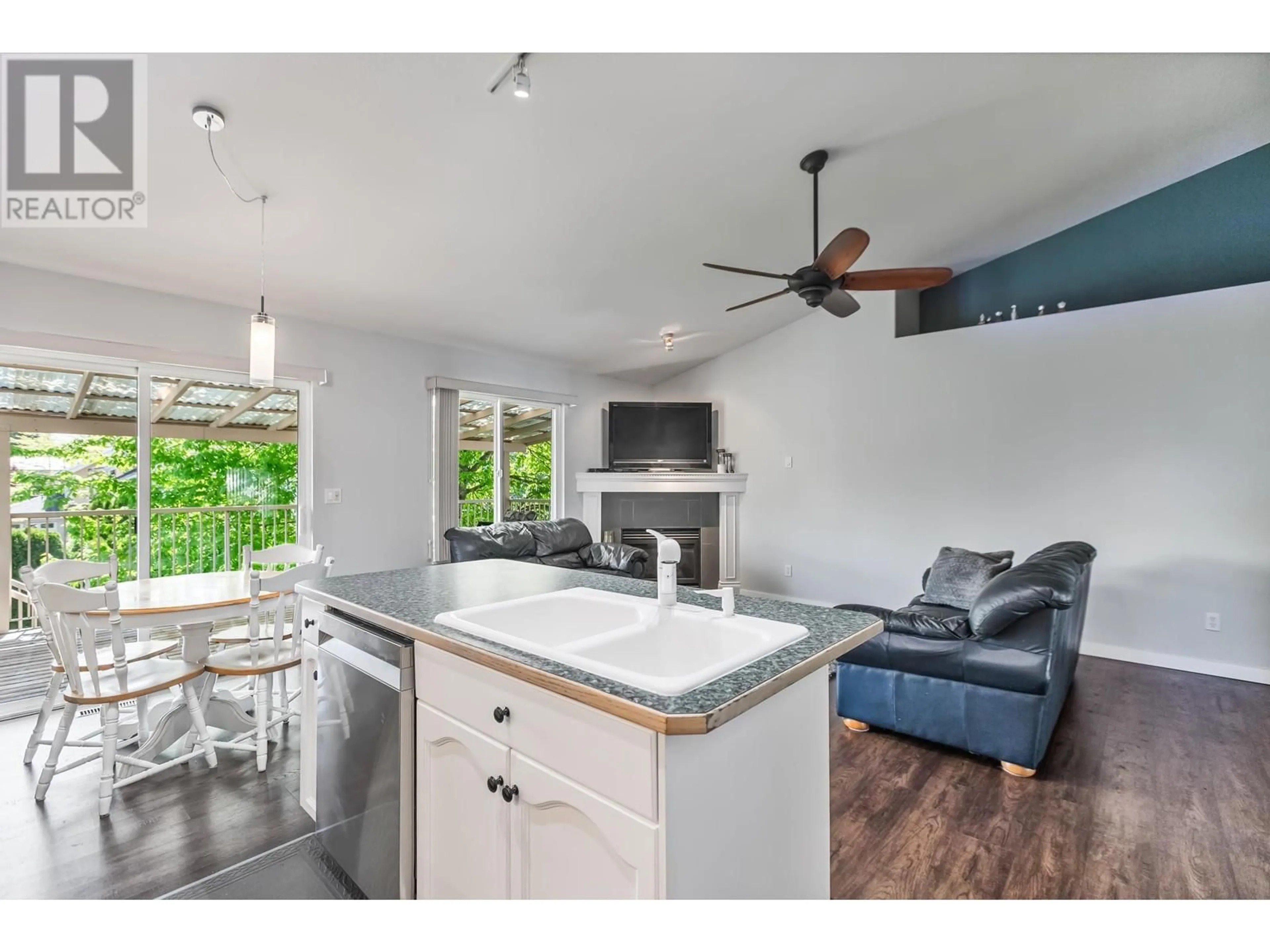 Open concept kitchen, unknown for 23820 120B AVENUE, Maple Ridge British Columbia V4R4X4