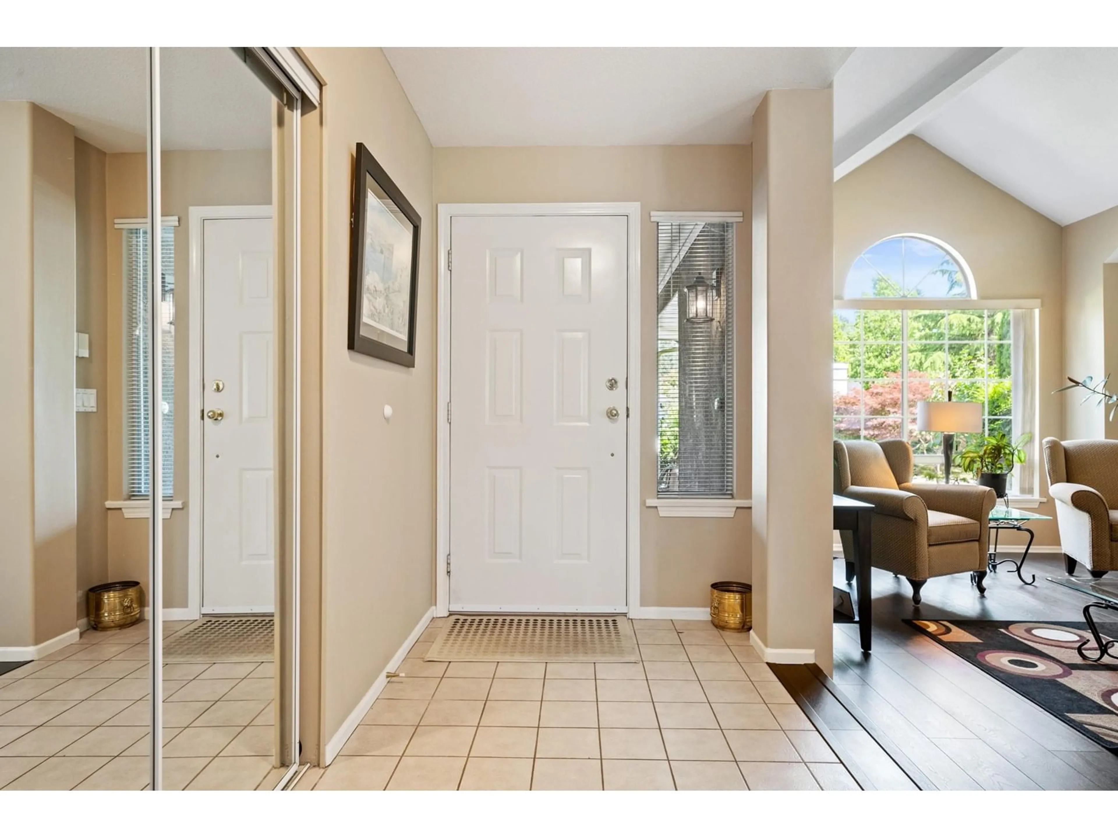 Indoor entryway for 10931 161A, Surrey British Columbia V4N3J7