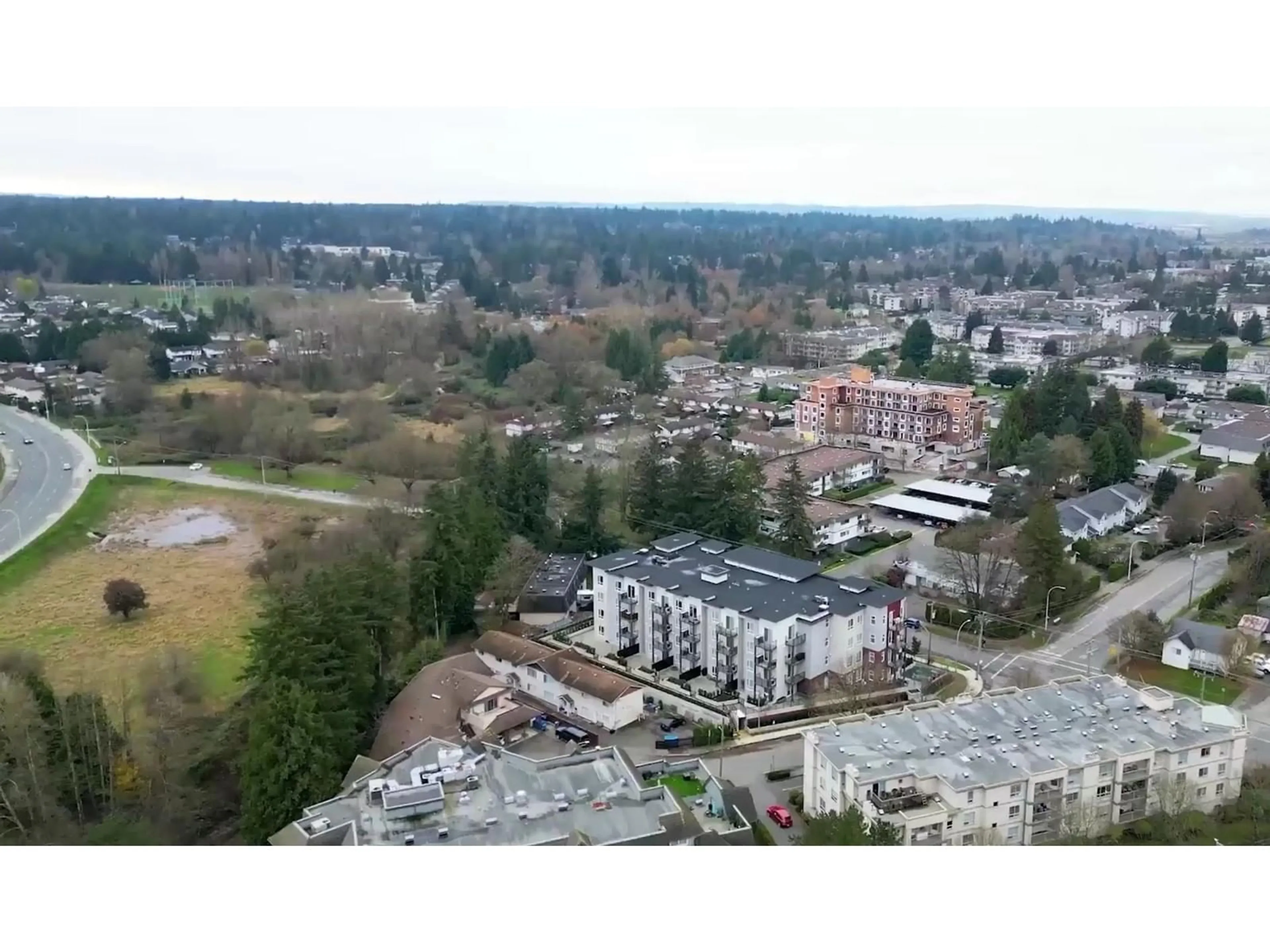 A pic from outside/outdoor area/front of a property/back of a property/a pic from drone, mountain view for 401 - 5420 208, Langley British Columbia V3A2J9