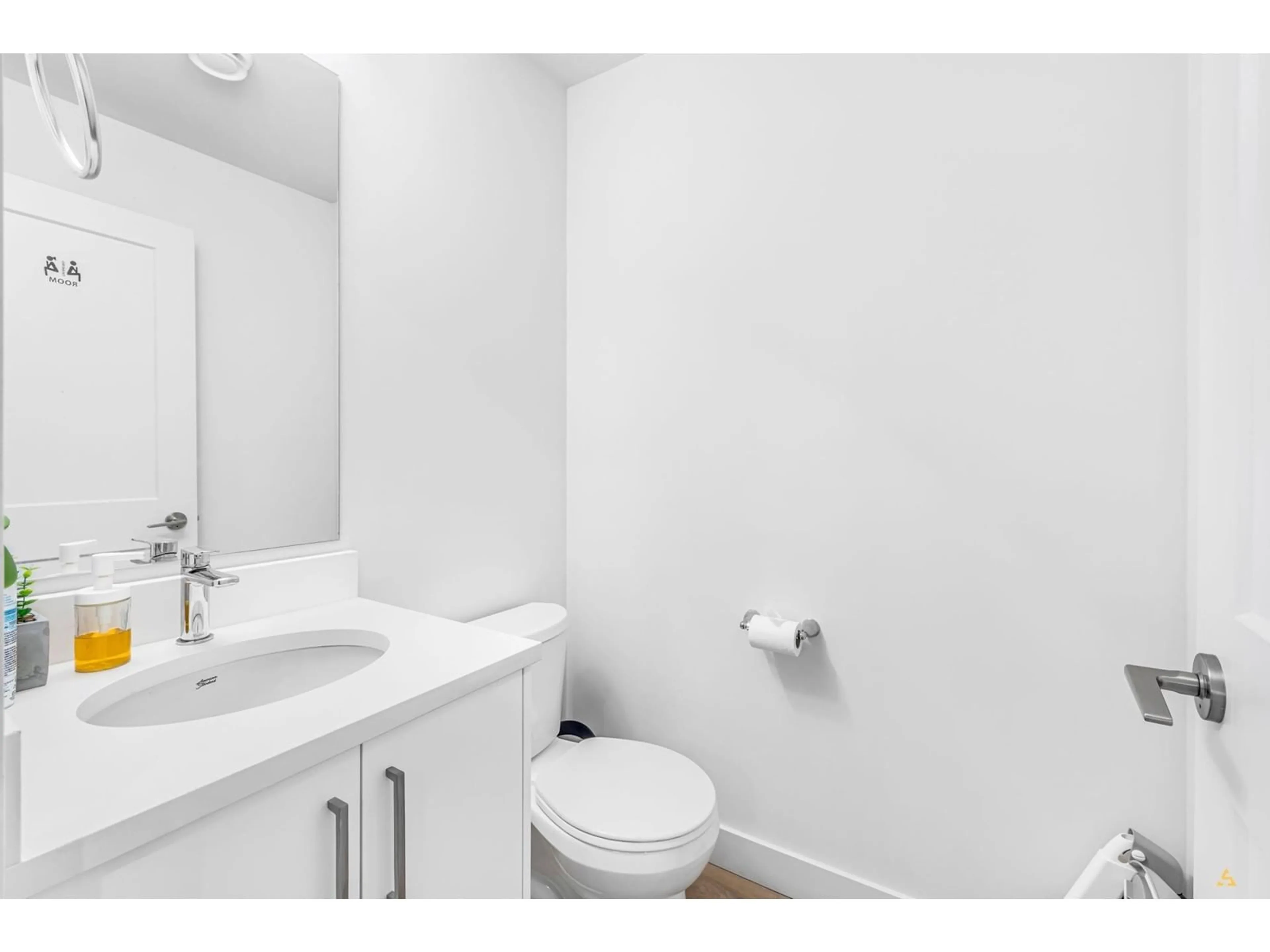 Standard bathroom, unknown for 47 - 1419 MCCALLUM, Abbotsford British Columbia V2S8B2
