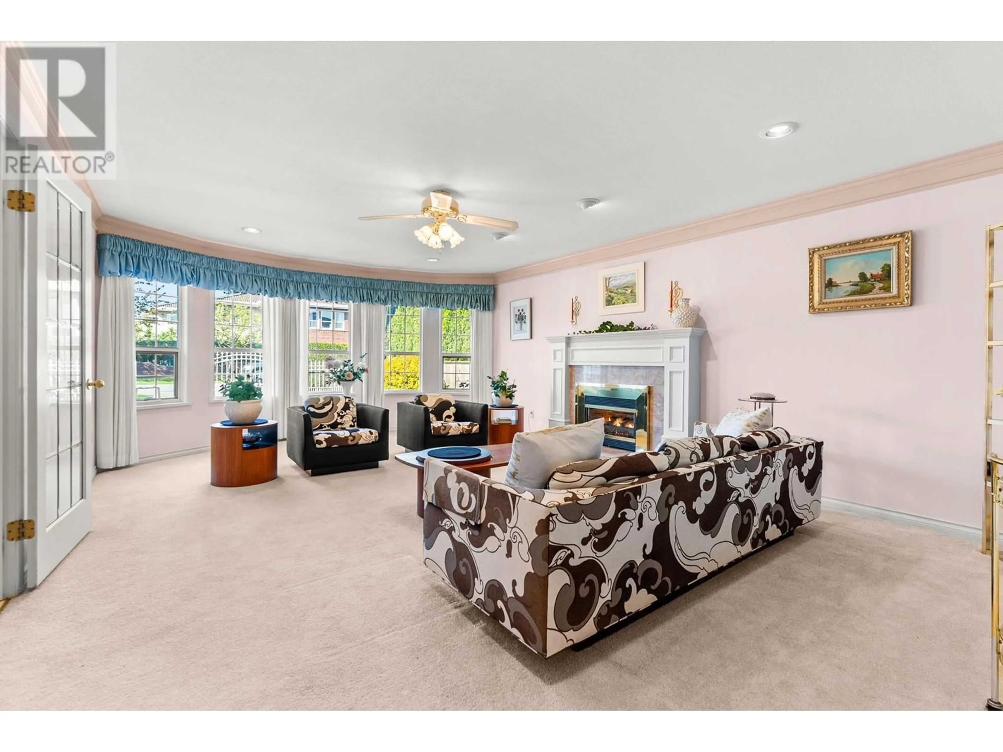Living room with furniture, unknown for 8140 ROBINSON ROAD, Richmond British Columbia V6Y1B4