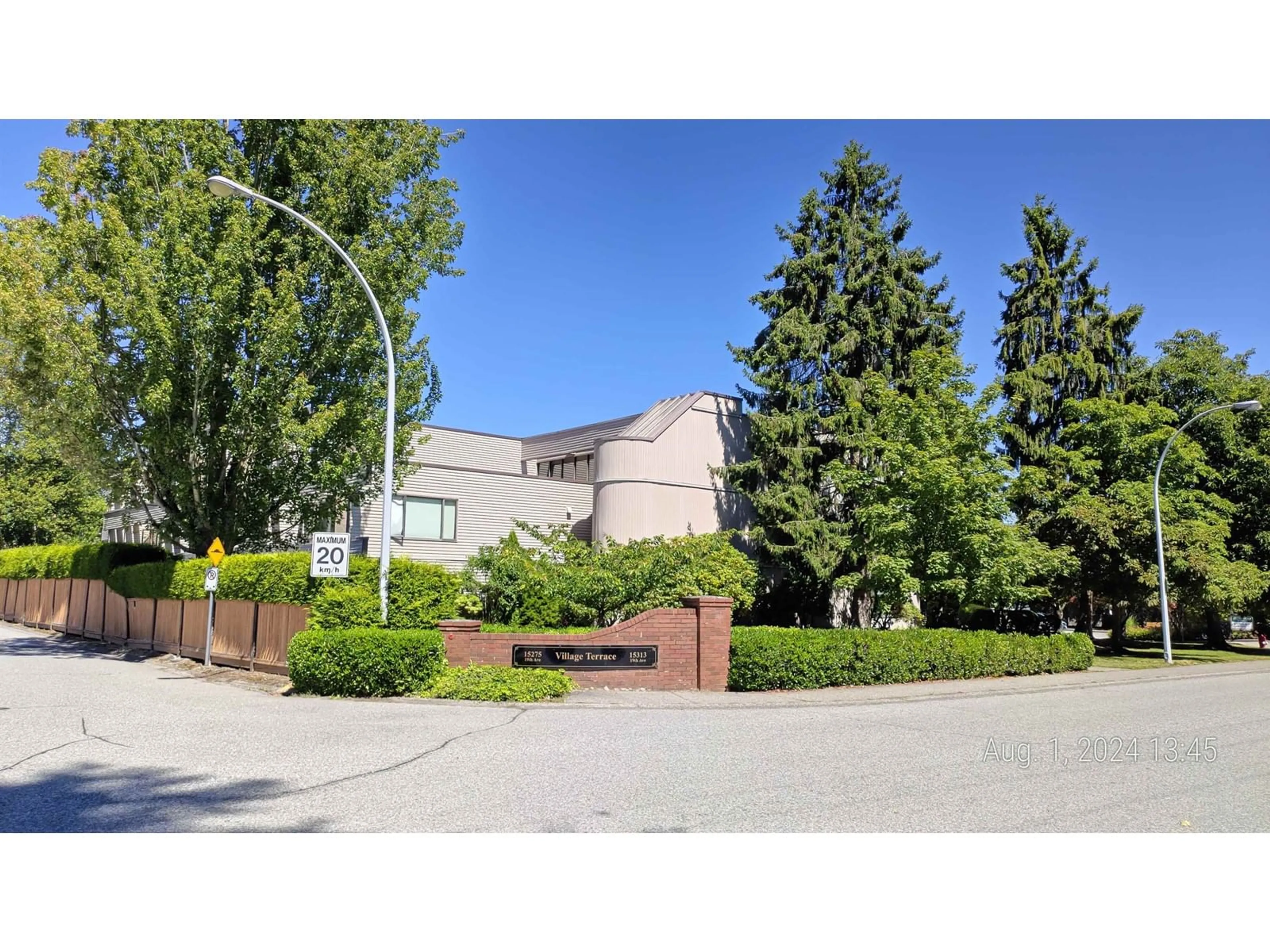 Unknown for 307 - 15275 19, Surrey British Columbia V4A1X6