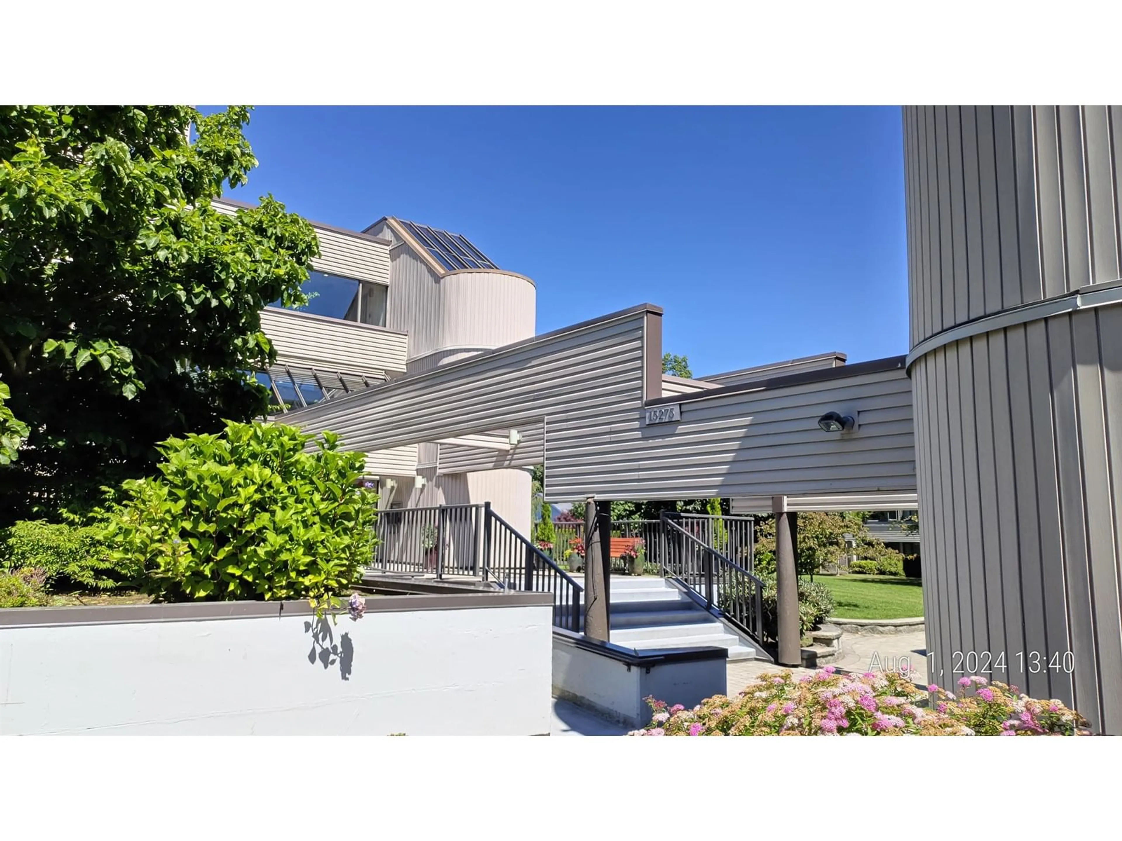 A pic from outside/outdoor area/front of a property/back of a property/a pic from drone, unknown for 307 - 15275 19, Surrey British Columbia V4A1X6
