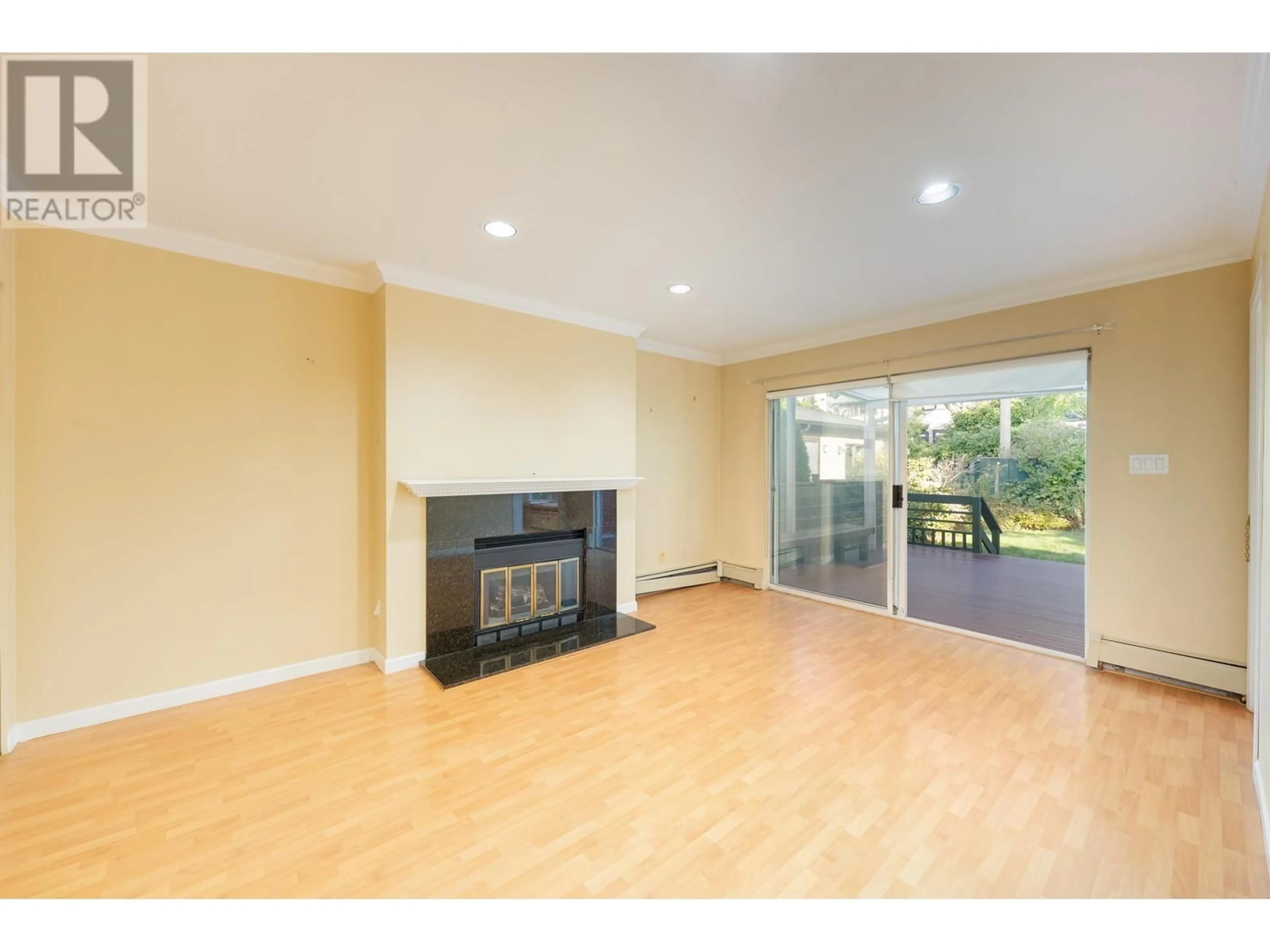 Unknown for 3979 33RD AVENUE, Vancouver British Columbia V6N2H7