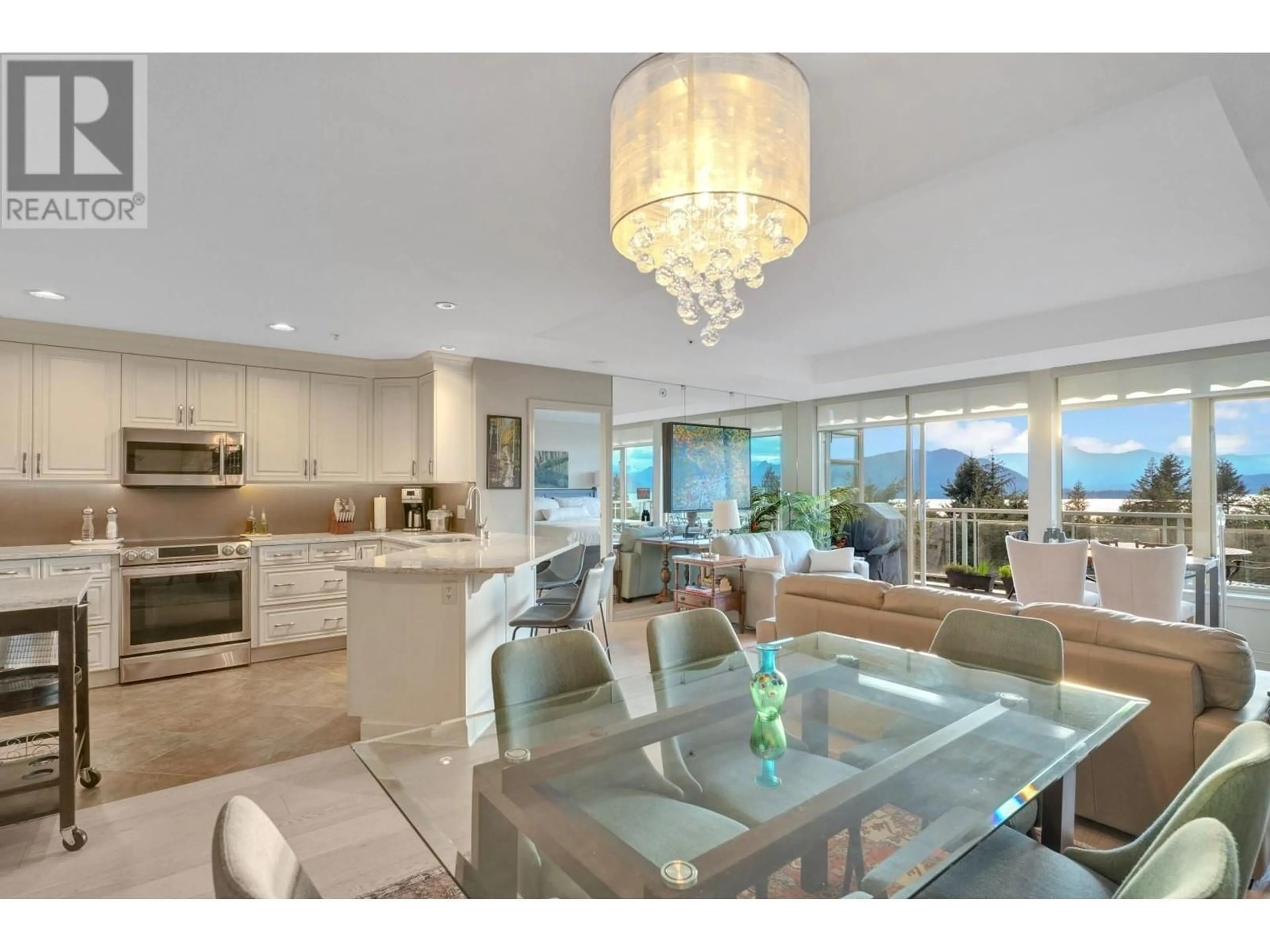 Open concept kitchen, unknown for 8507 SEASCAPE DRIVE, West Vancouver British Columbia V7W3J7