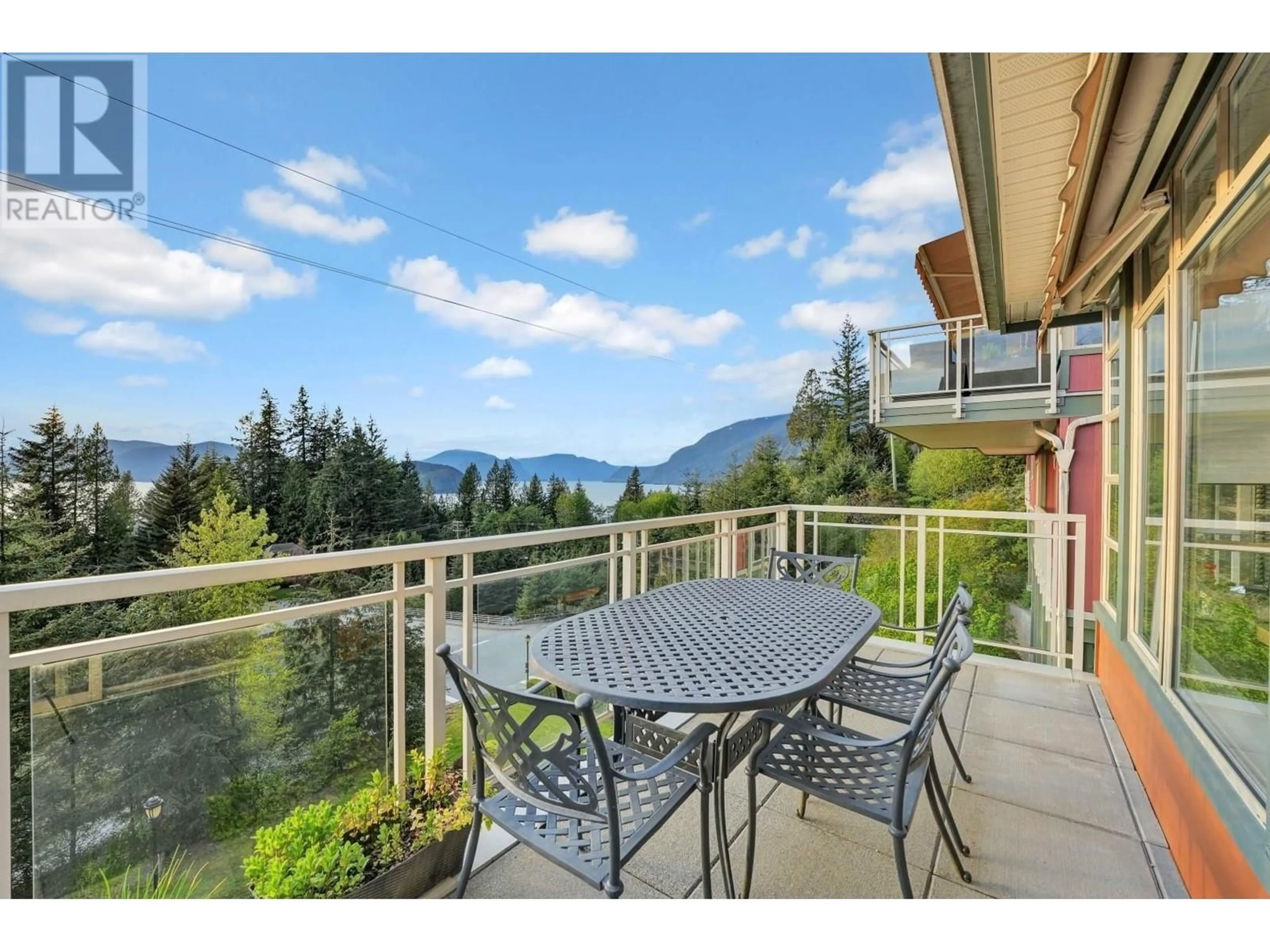 Patio, water/lake/river/ocean view for 8507 SEASCAPE DRIVE, West Vancouver British Columbia V7W3J7