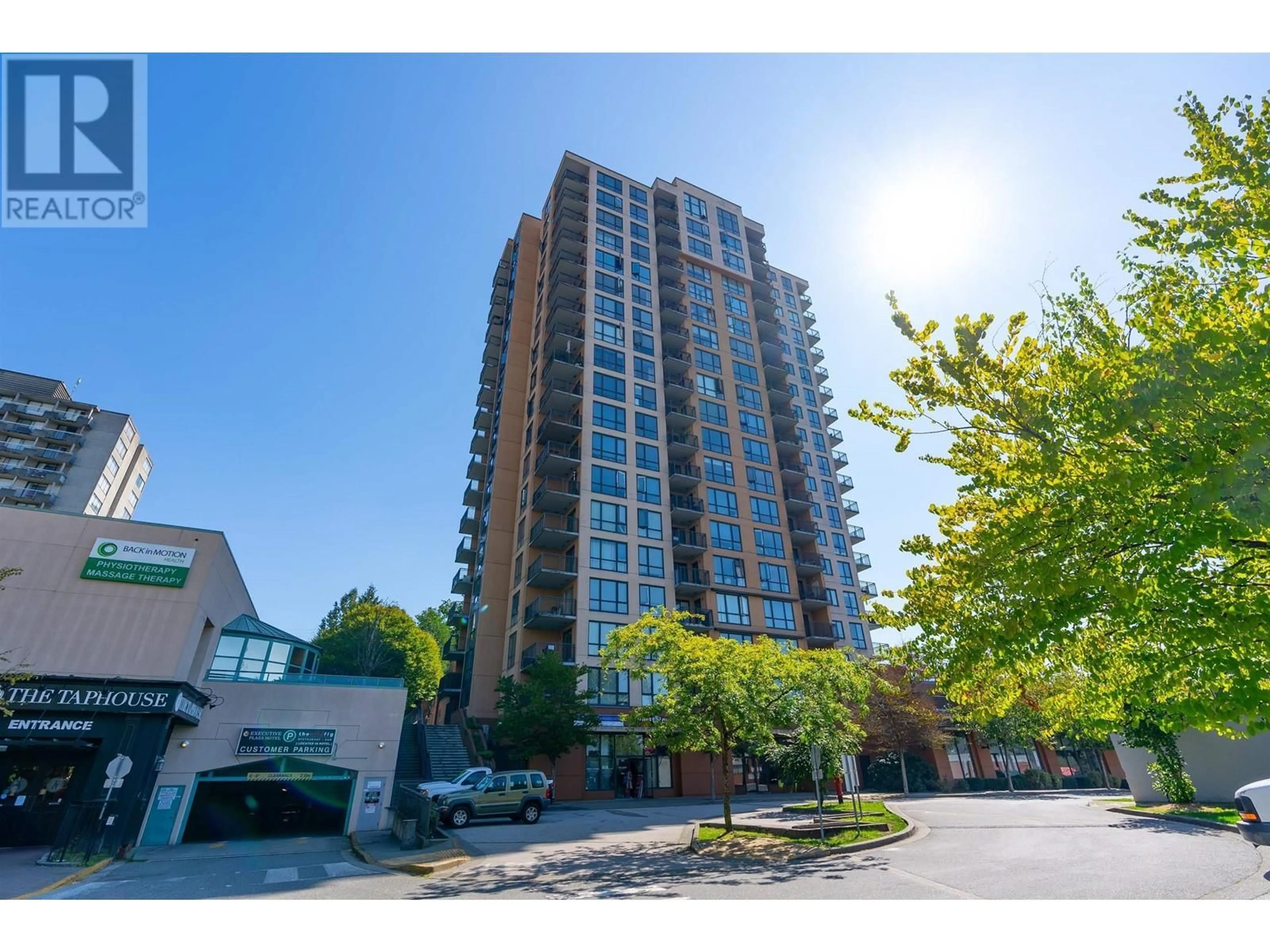 A pic from outside/outdoor area/front of a property/back of a property/a pic from drone, unknown for 305 - 511 ROCHESTER AVENUE, Coquitlam British Columbia V3K0A2