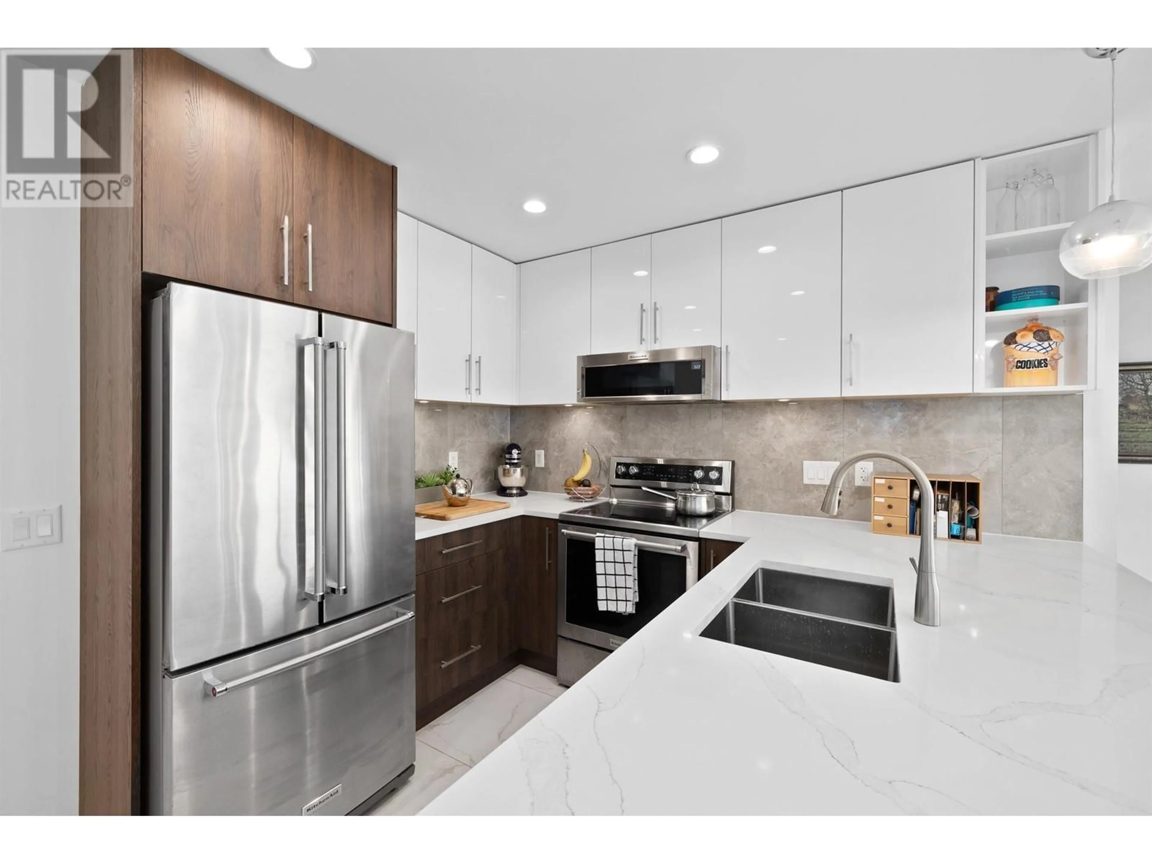 Contemporary kitchen, ceramic/tile floor for 104 - 11718 224 STREET, Maple Ridge British Columbia V2X6A2