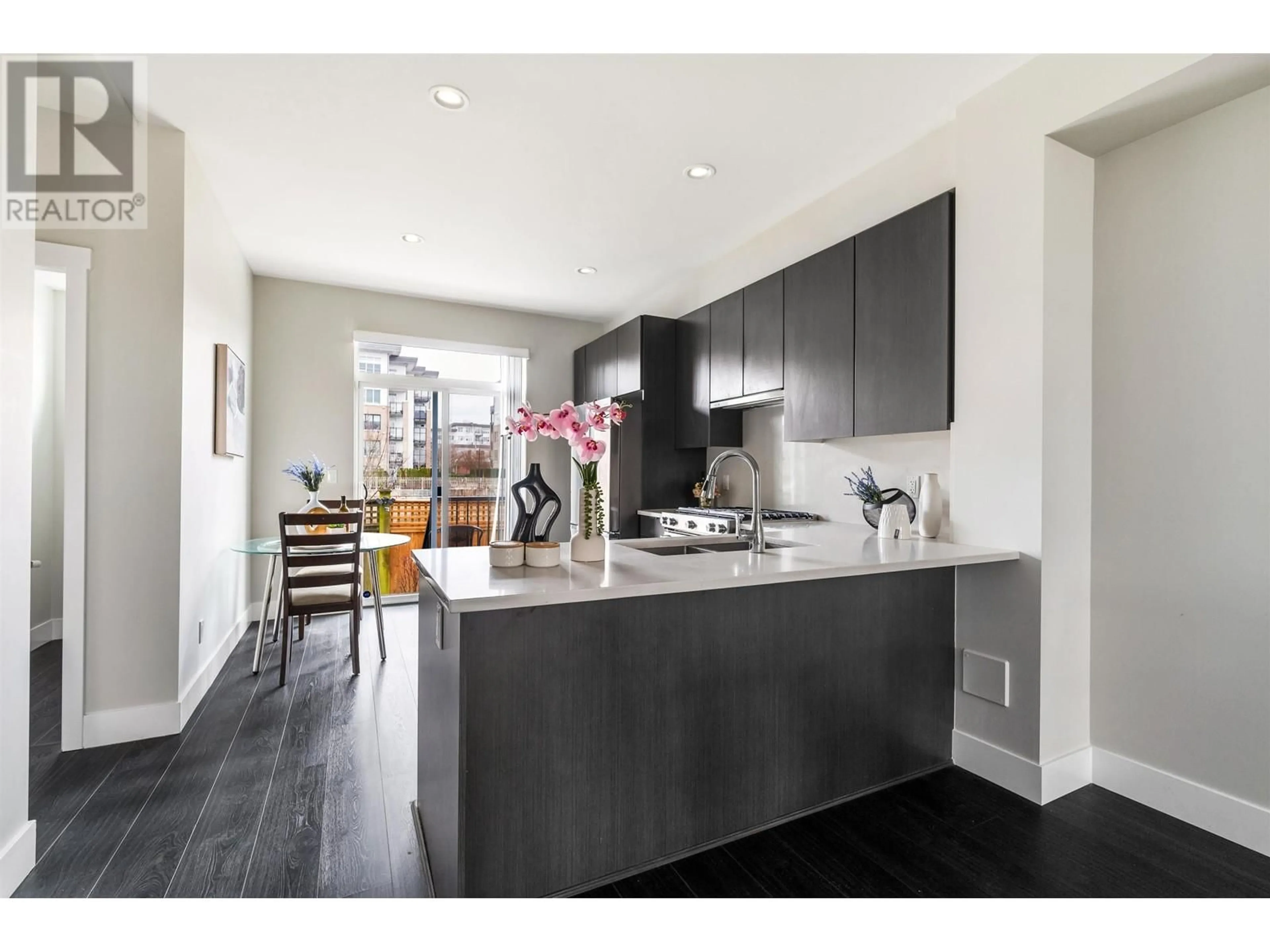 Open concept kitchen, unknown for 20 - 4588 DUBBERT STREET, Richmond British Columbia V6X0M1
