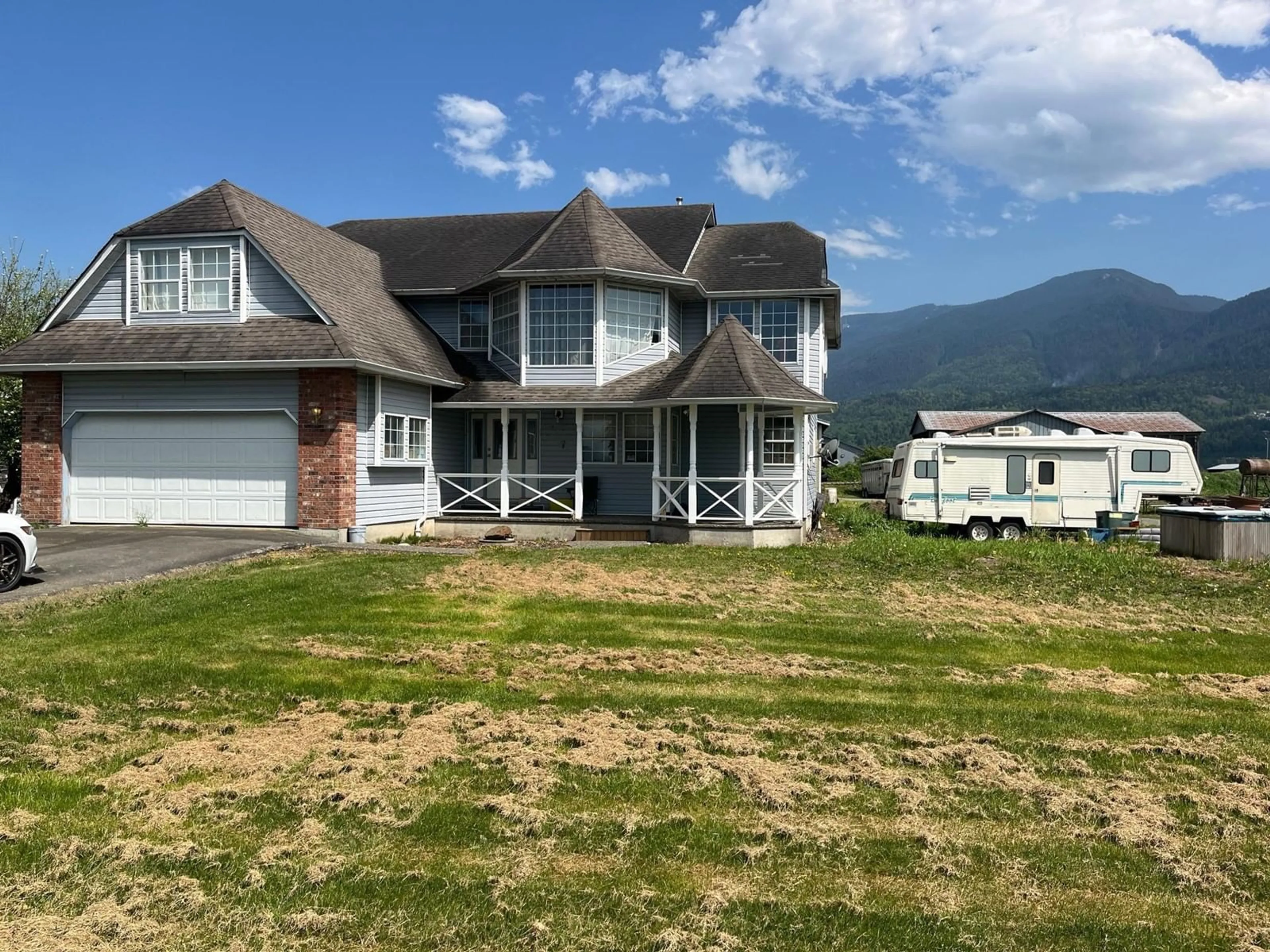 A pic from outside/outdoor area/front of a property/back of a property/a pic from drone, mountain view for 48818 PRAIRIE CENTRAL ROAD, Chilliwack British Columbia V2P6H3
