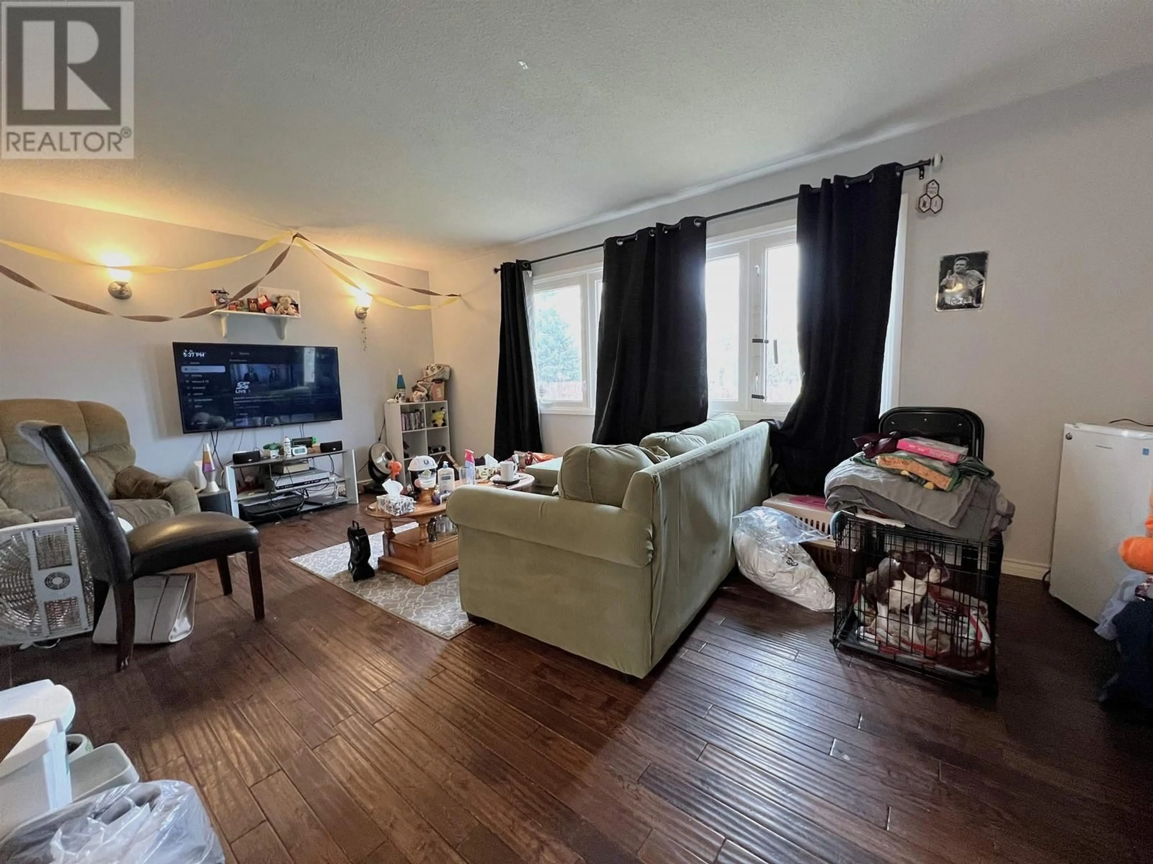 Living room with furniture, unknown for 1145 20TH AVENUE, Prince George British Columbia V2L4B2