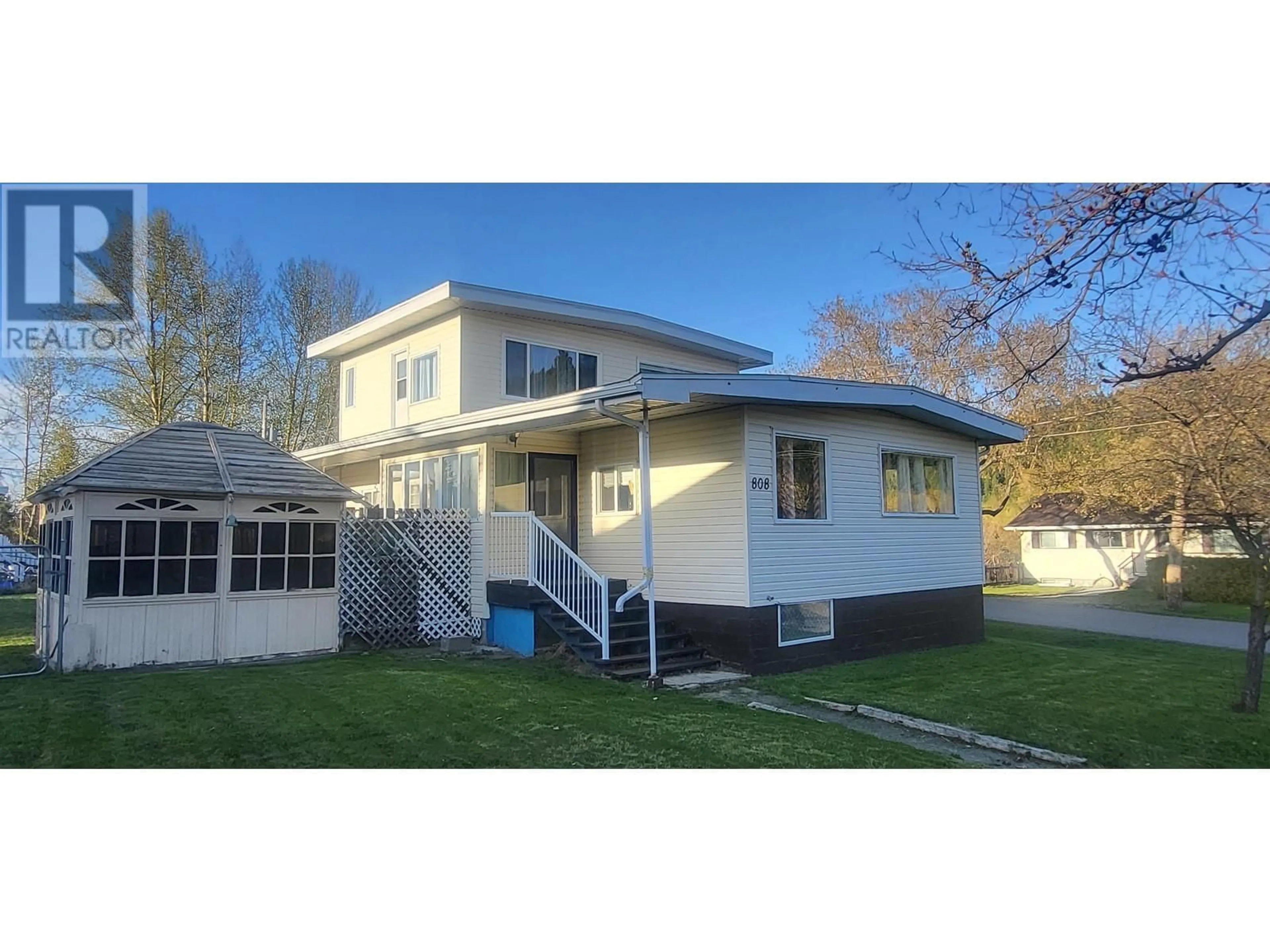 Home with vinyl exterior material, unknown for 808 HAMILTON AVENUE, Prince George British Columbia V2L4G9